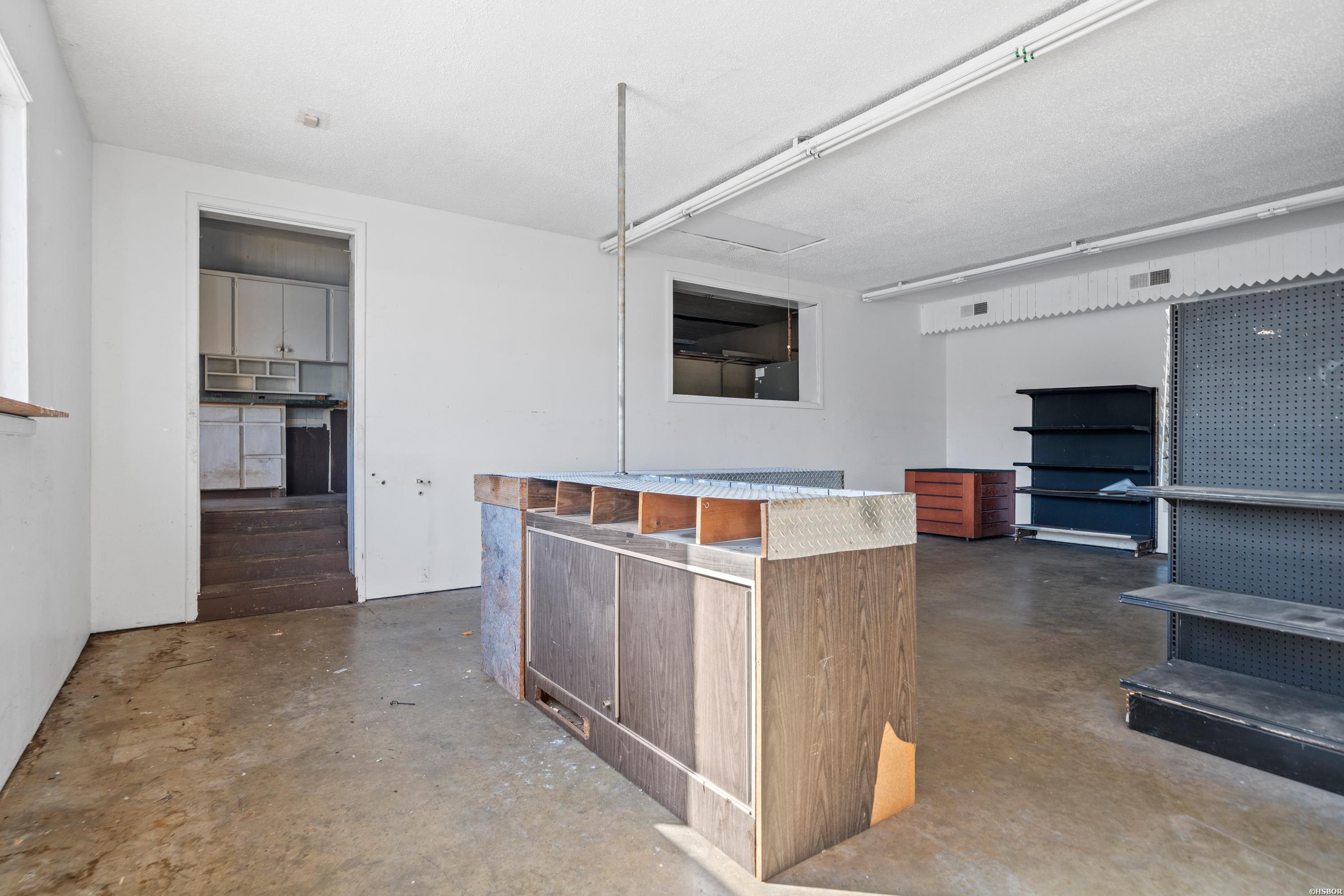 815 & 817 GRAND Avenue