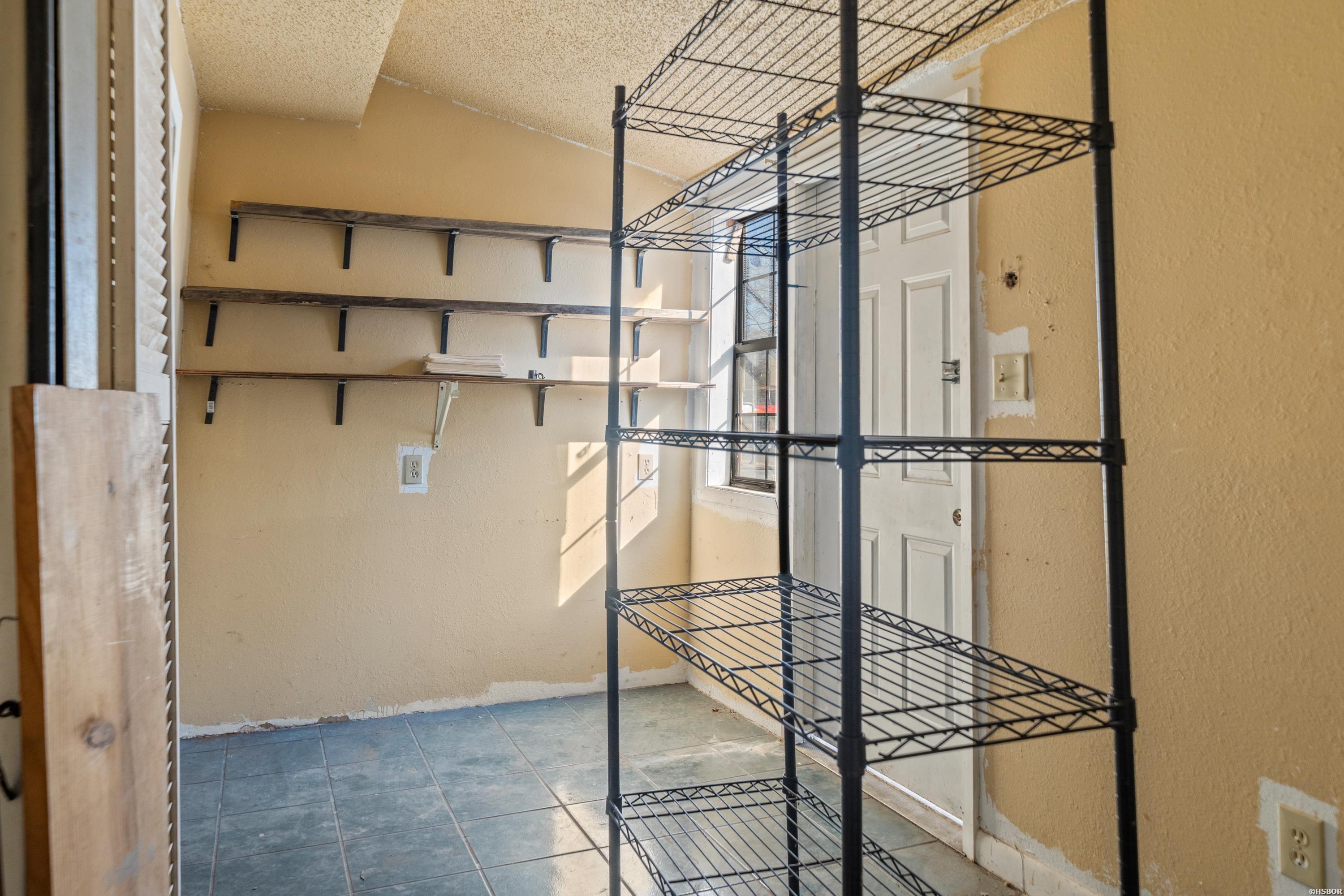 815 & 817 GRAND Avenue