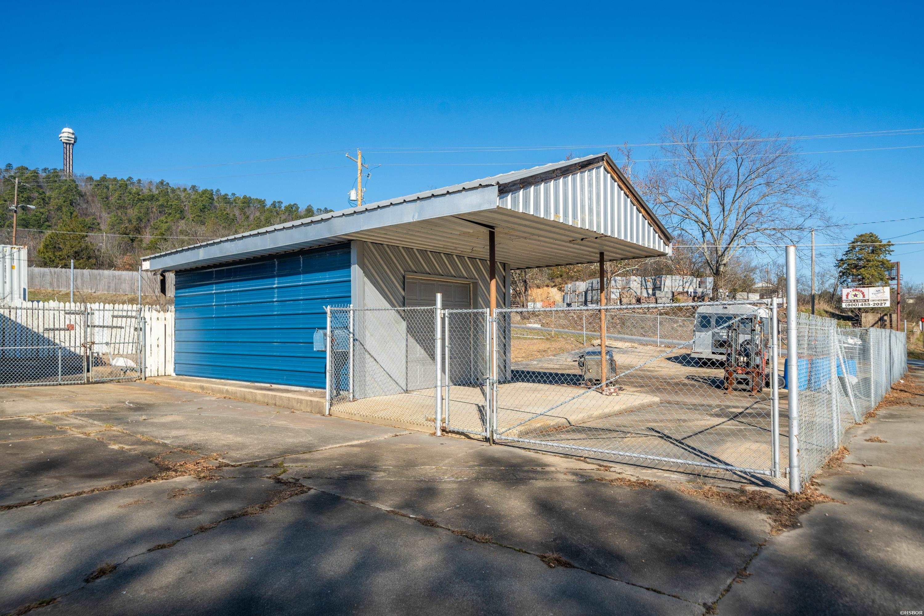 815 & 817 GRAND Avenue