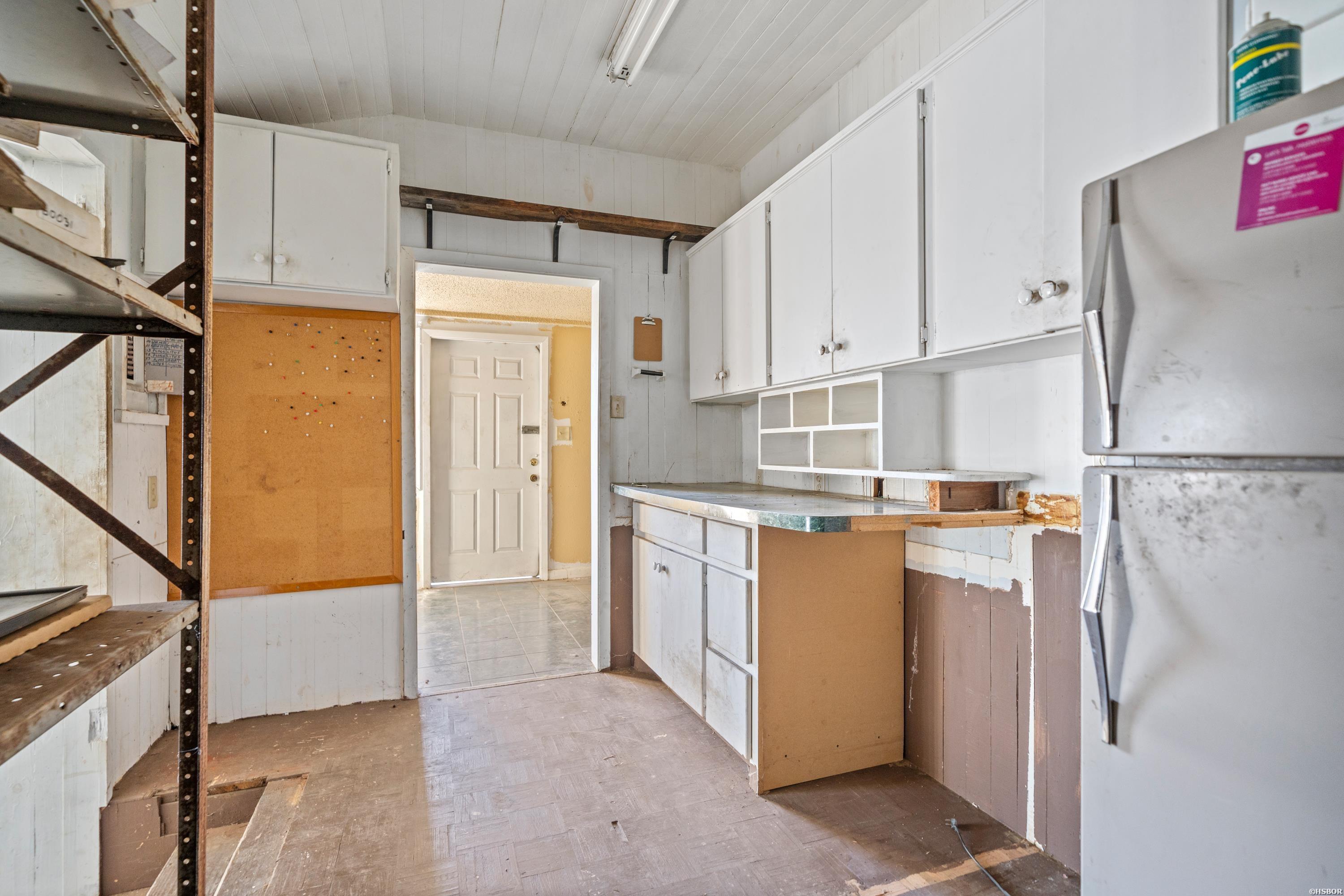 815 & 817 GRAND Avenue