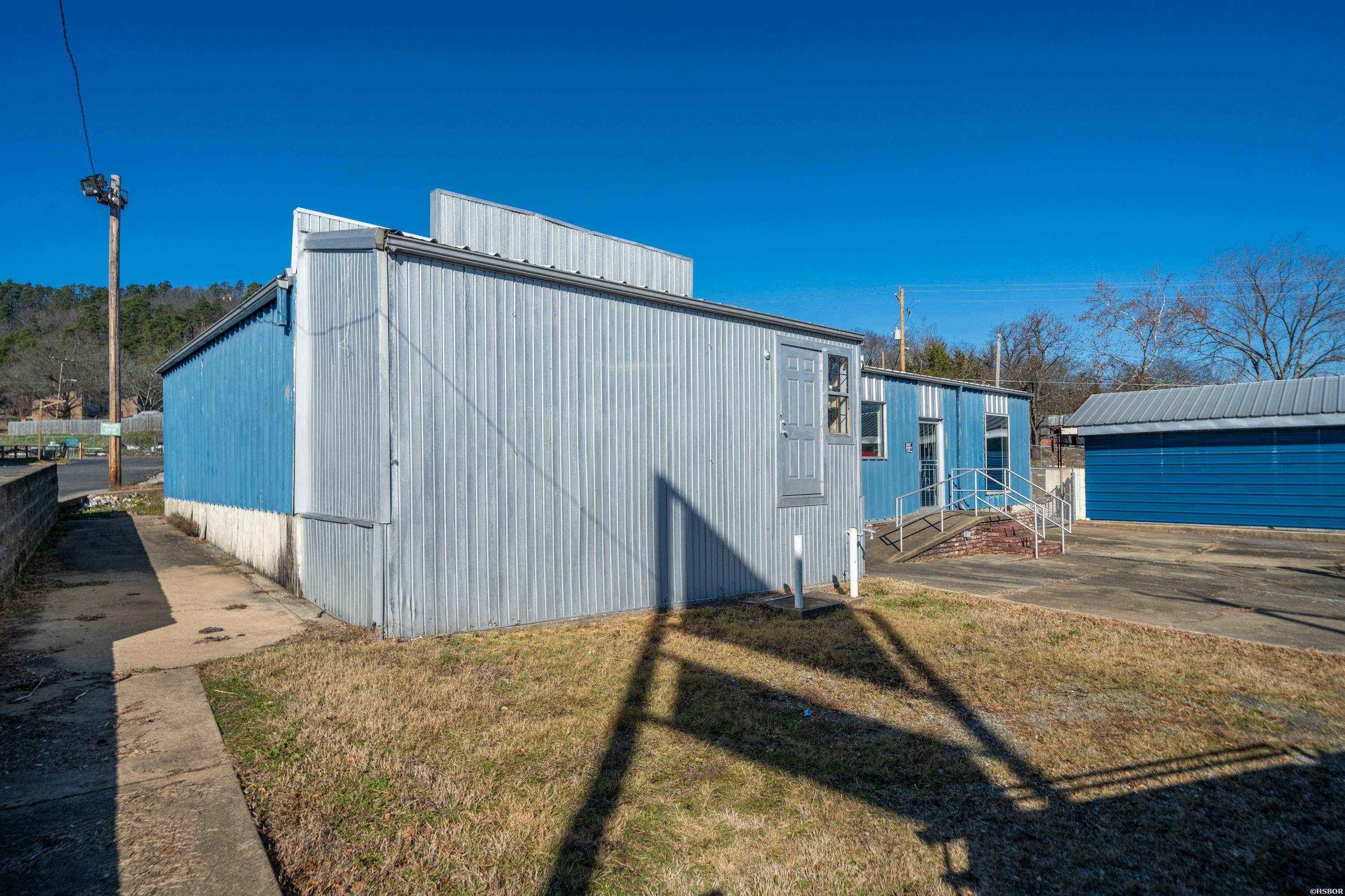 815 & 817 GRAND Avenue