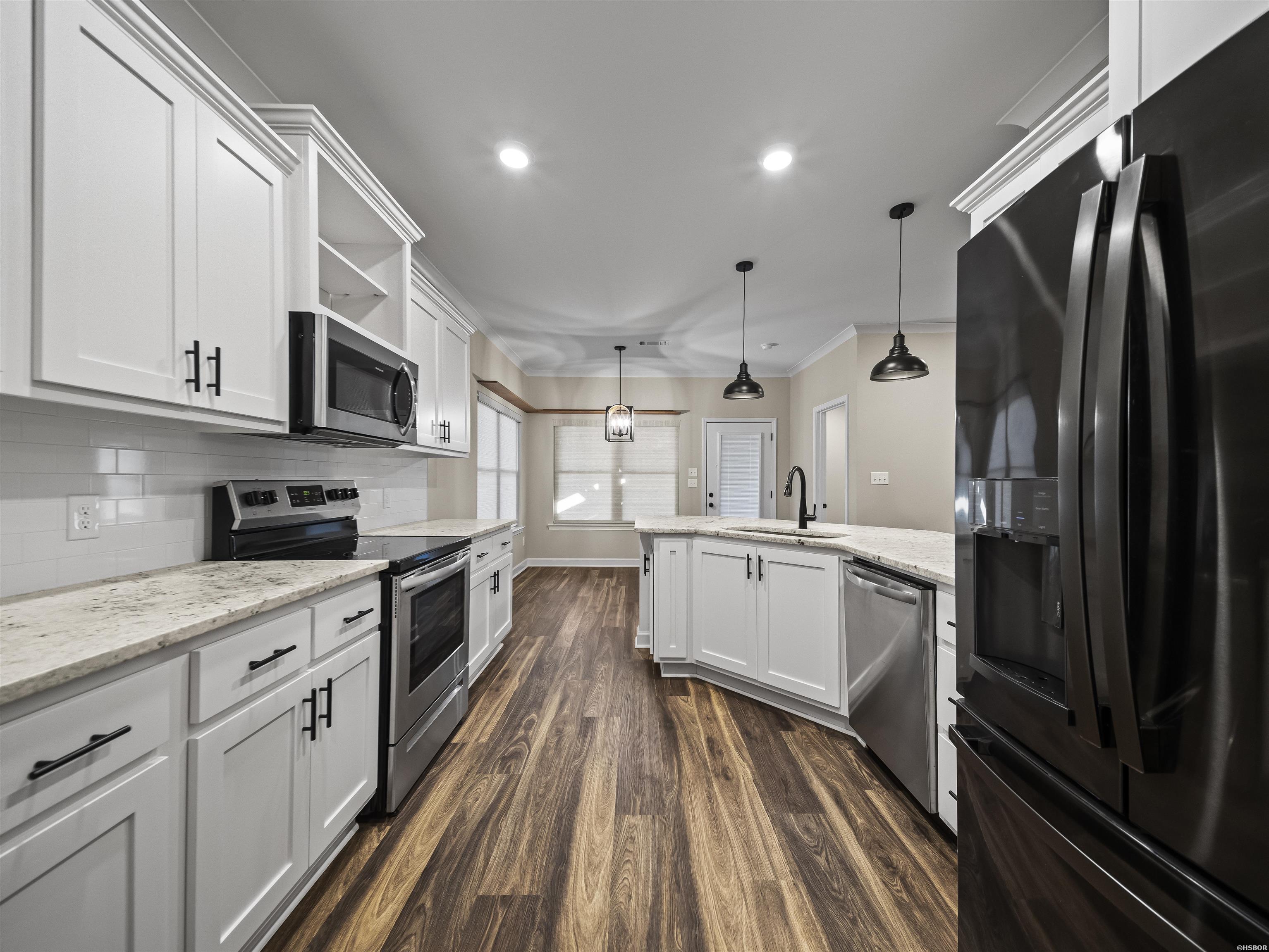 197 CATHERINE HEIGHTS Road Unit: B