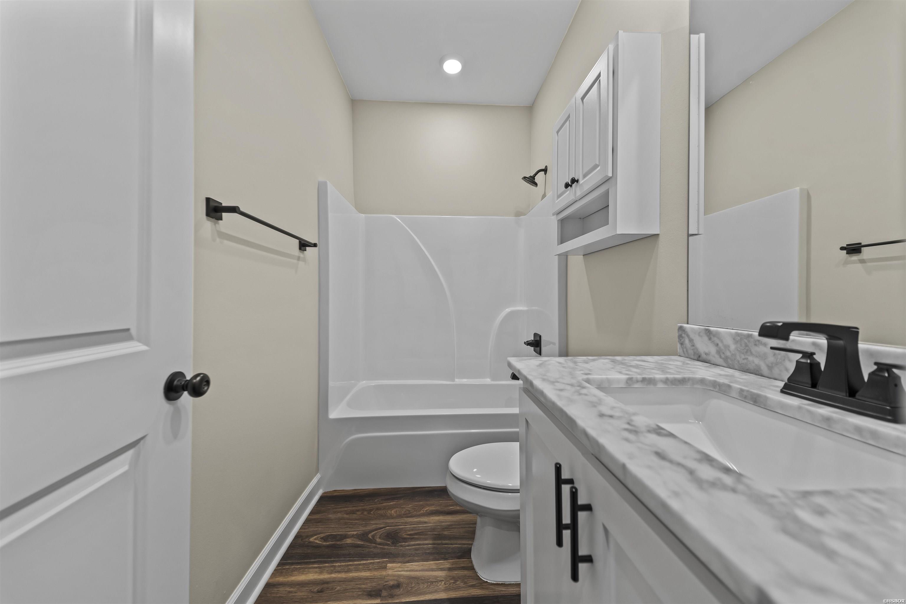 197 CATHERINE HEIGHTS Road Unit: B