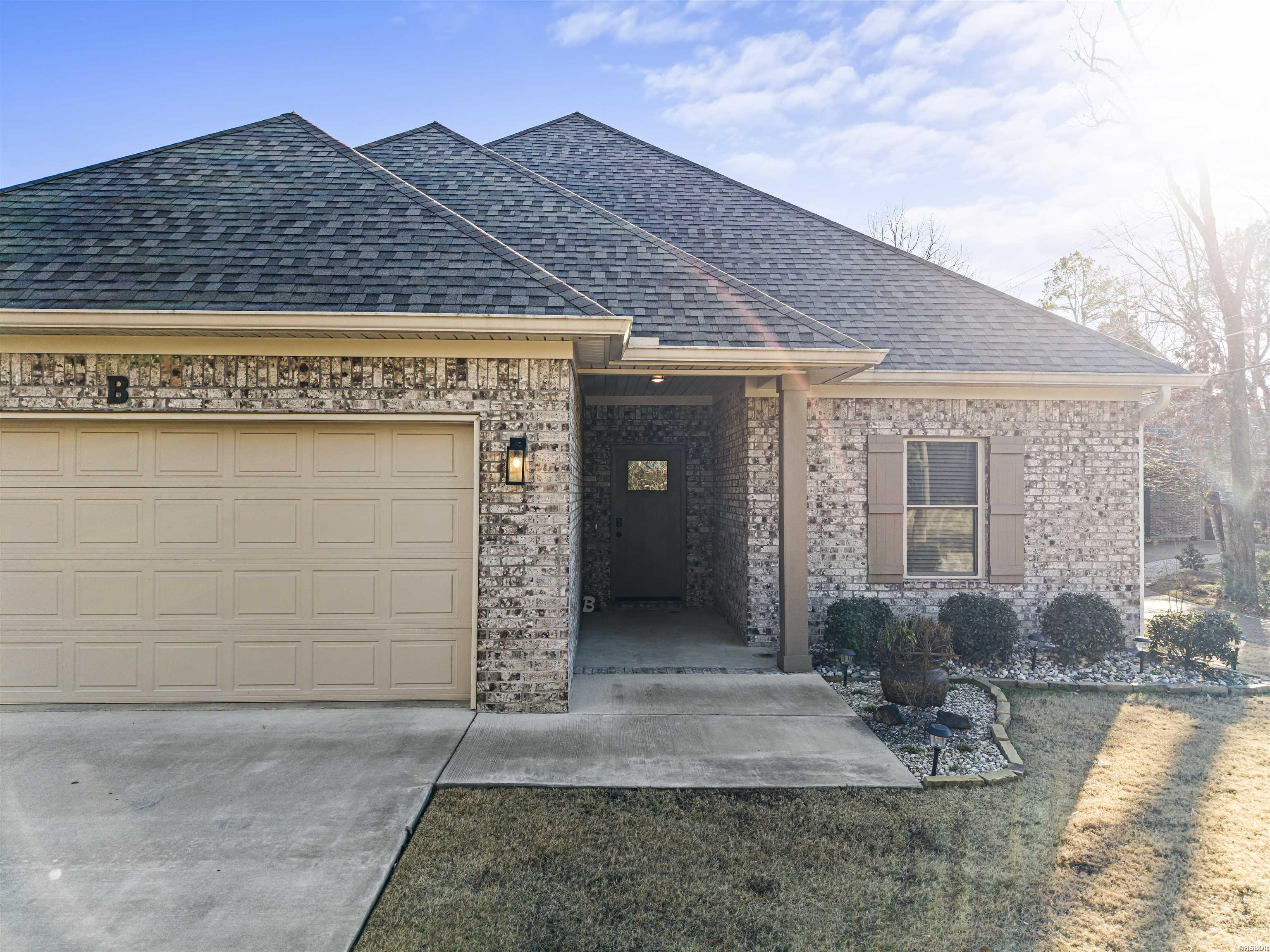 197 CATHERINE HEIGHTS Road Unit: B