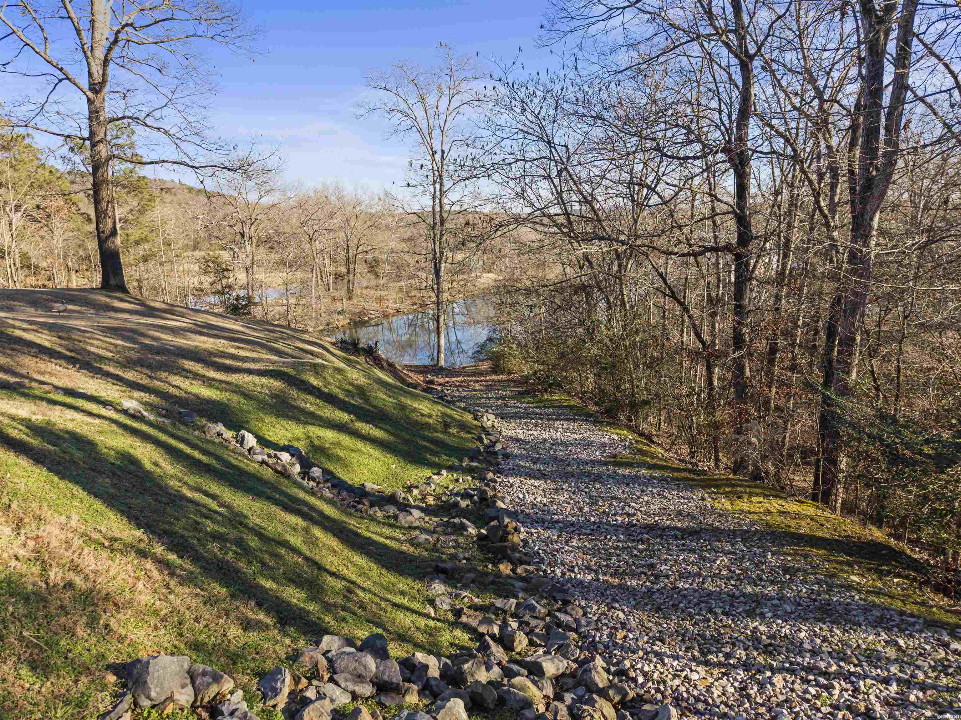 197 CATHERINE HEIGHTS Road Unit: B