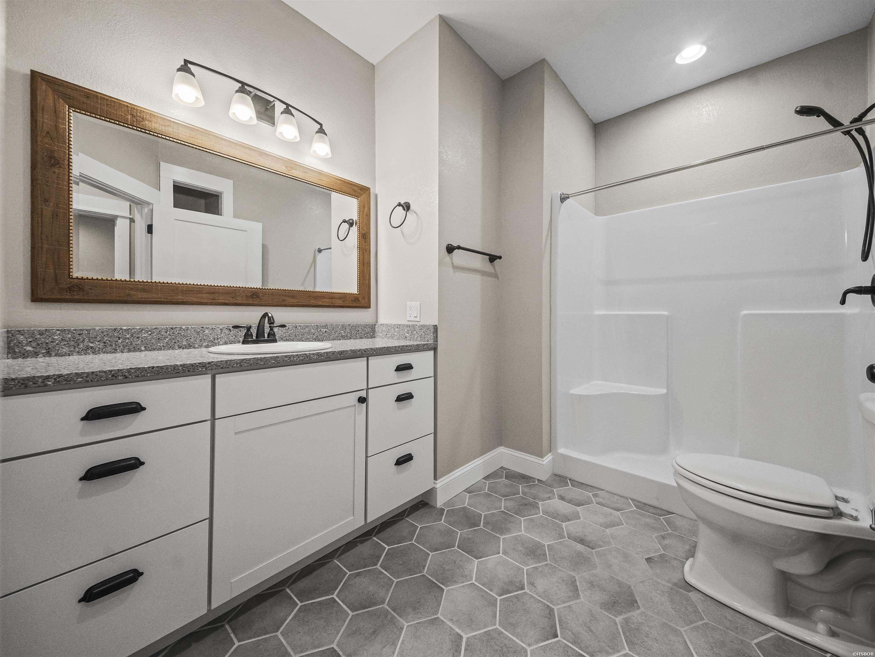 95 THUNDER MOUNTAIN Road