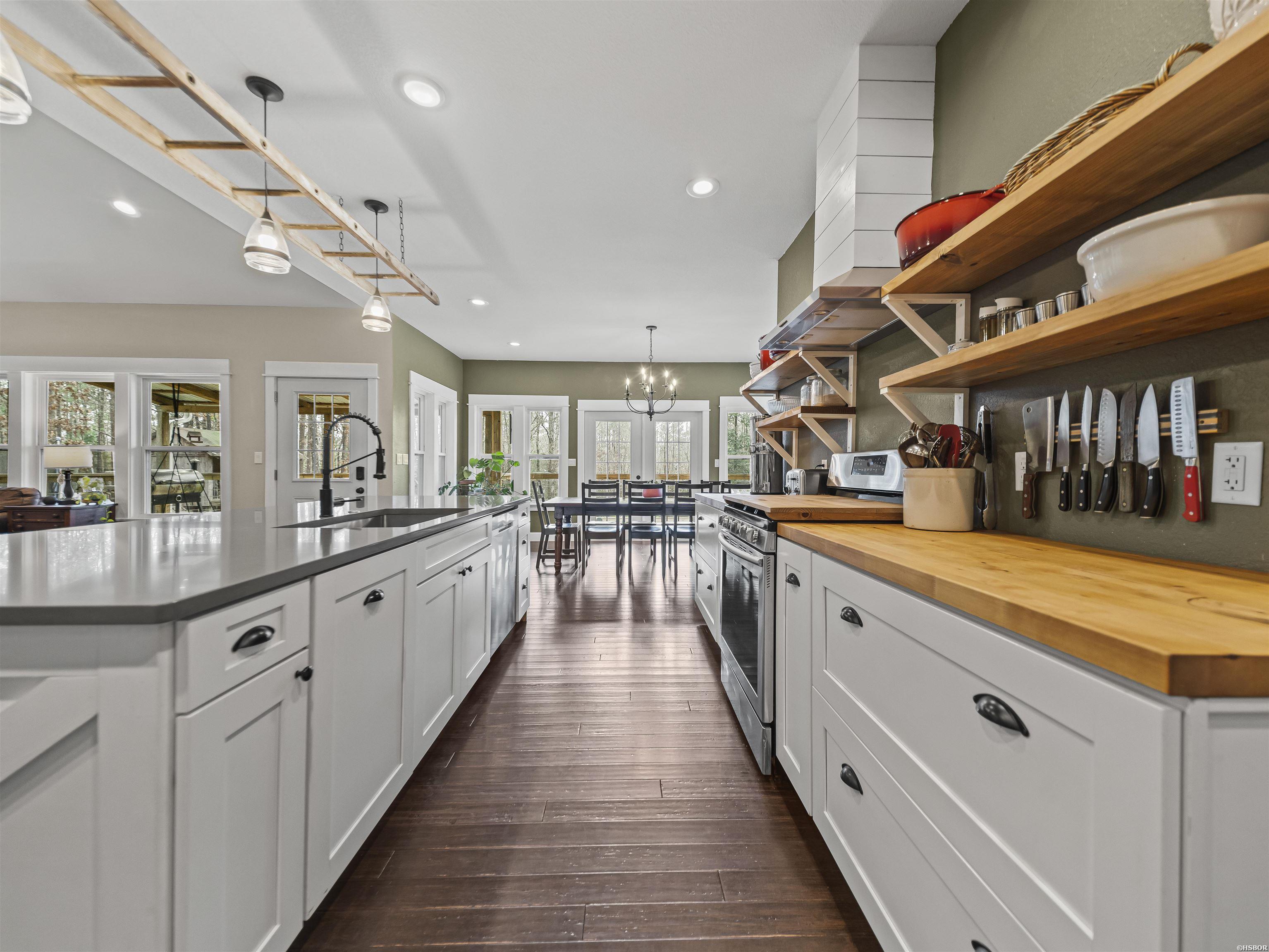 95 THUNDER MOUNTAIN Road