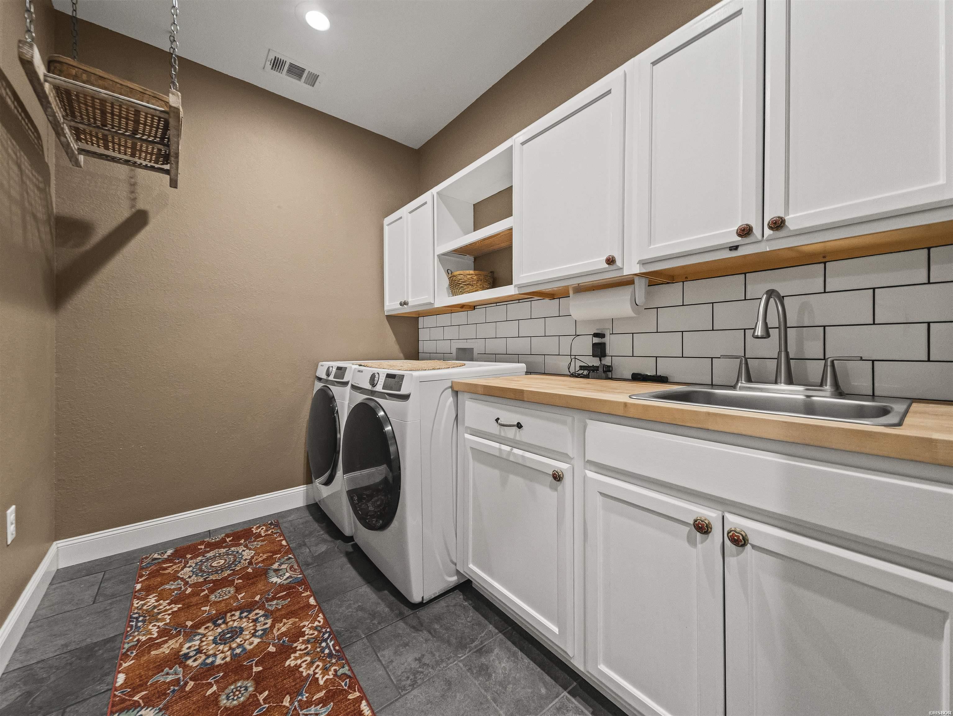 95 THUNDER MOUNTAIN Road