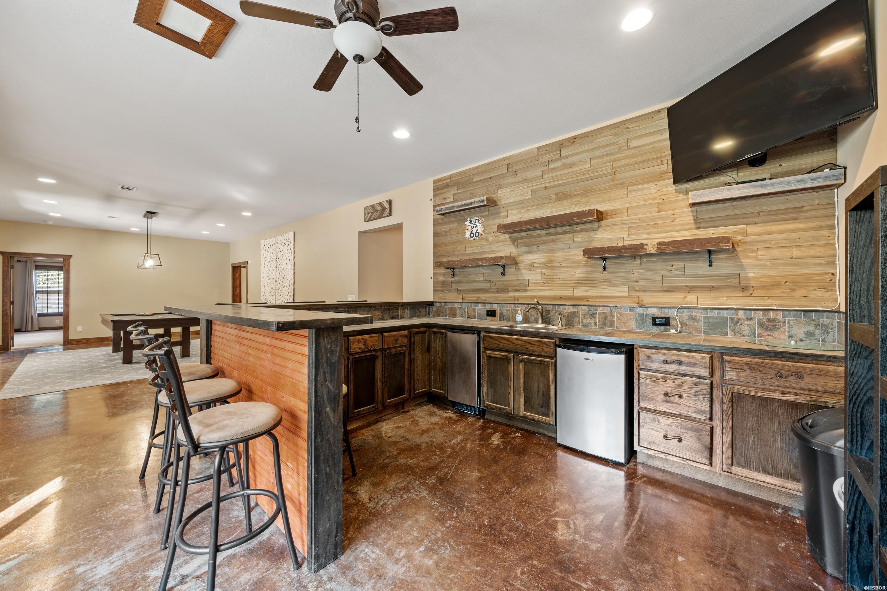 446 QUAIL RIDGE Drive