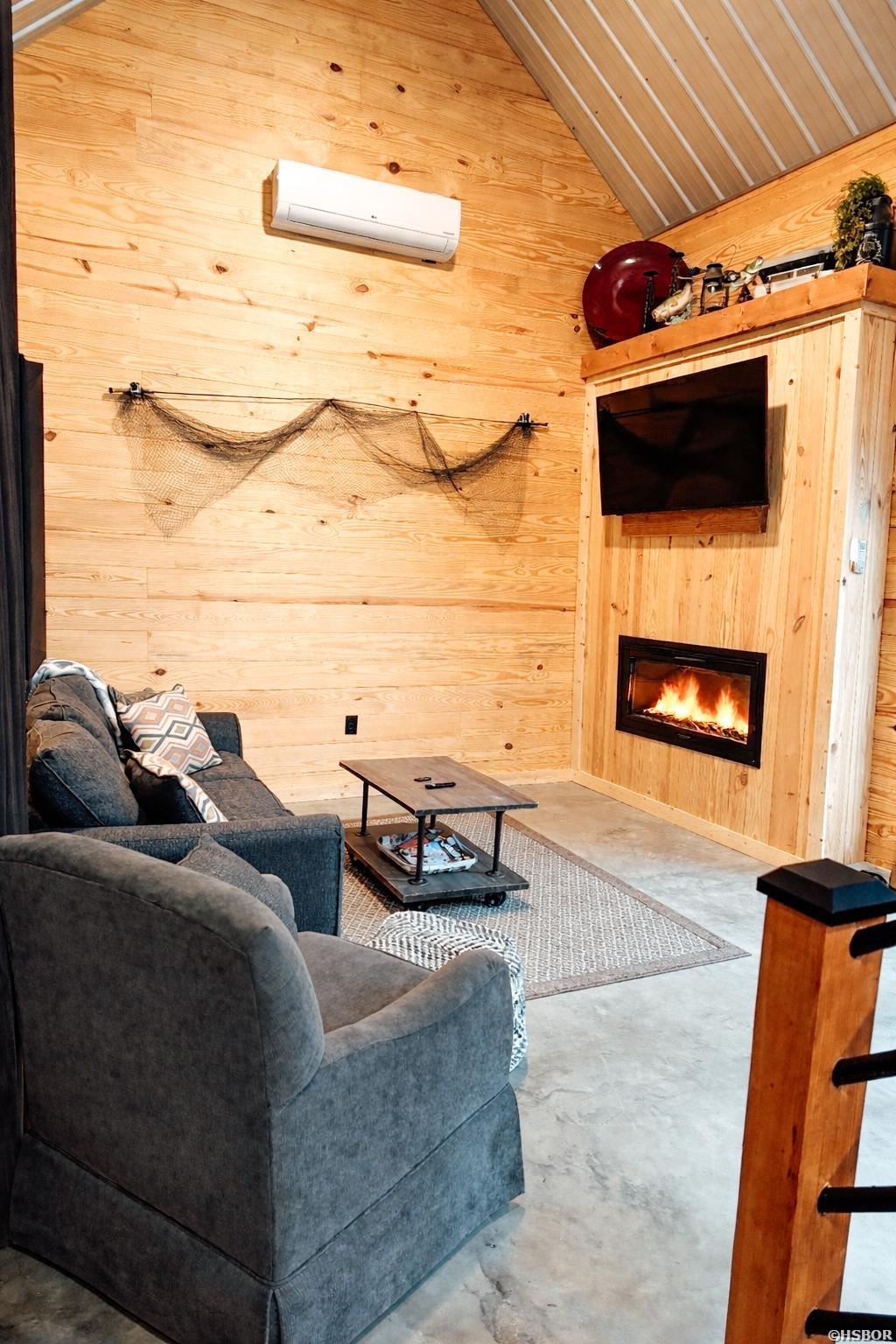 1136 ARLIE MOORE Road