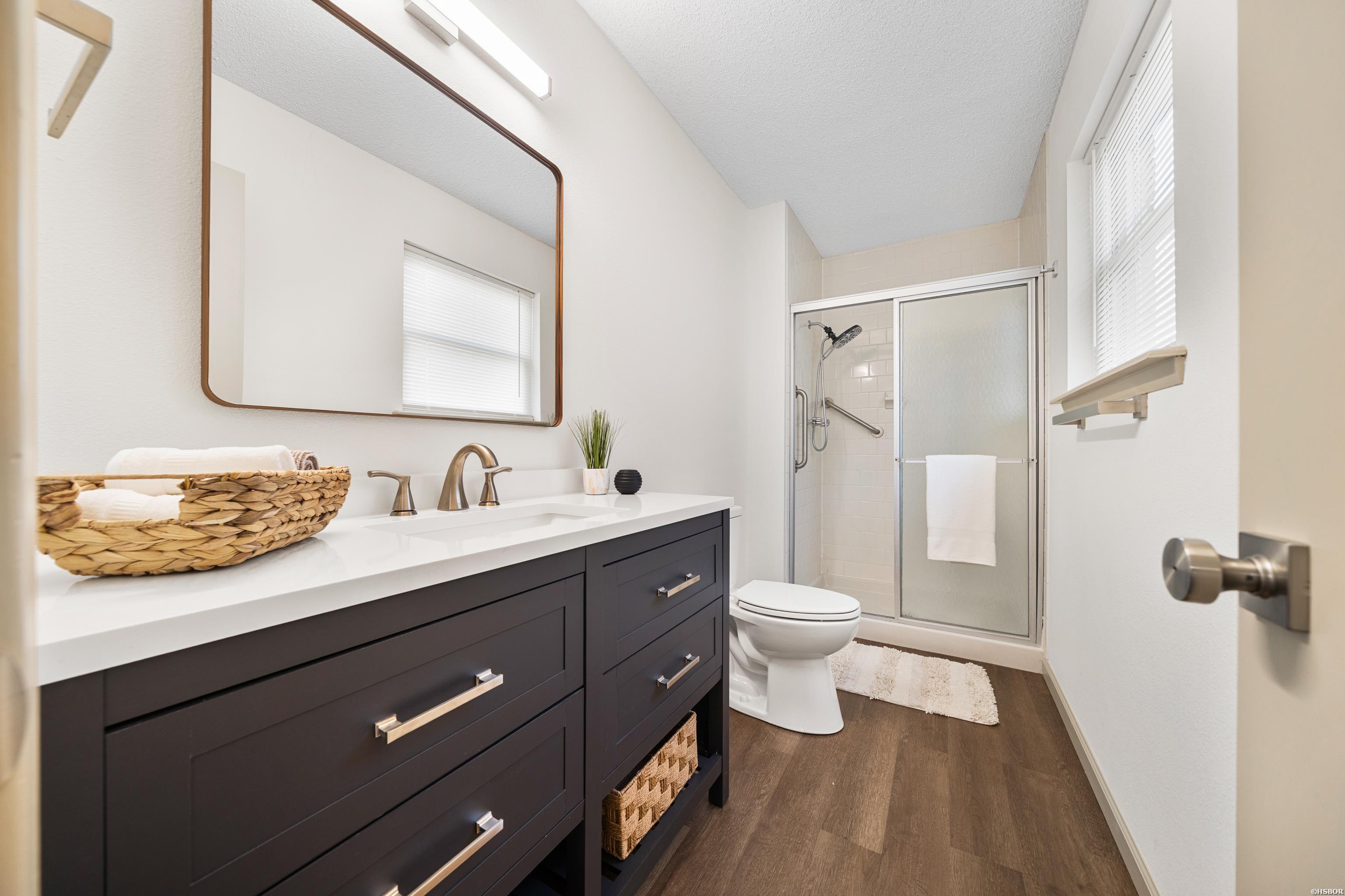 160 COOPER Street Unit: 17B