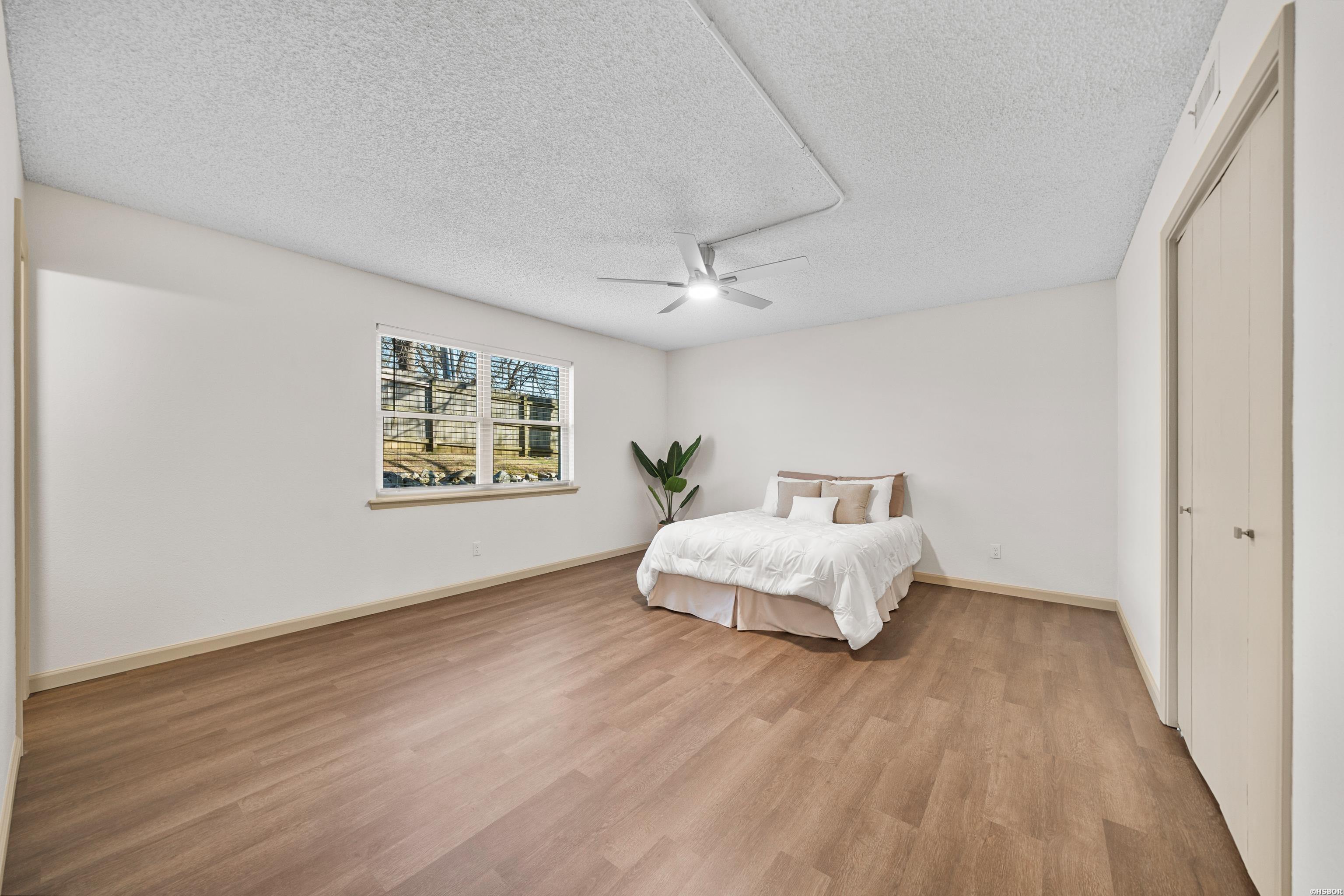 160 COOPER Street Unit: 17B