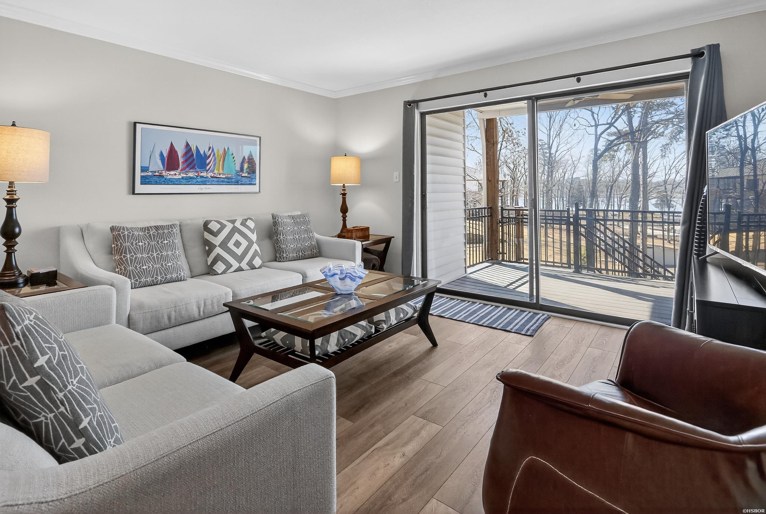 208 DAFFODIL Street Unit: B-1