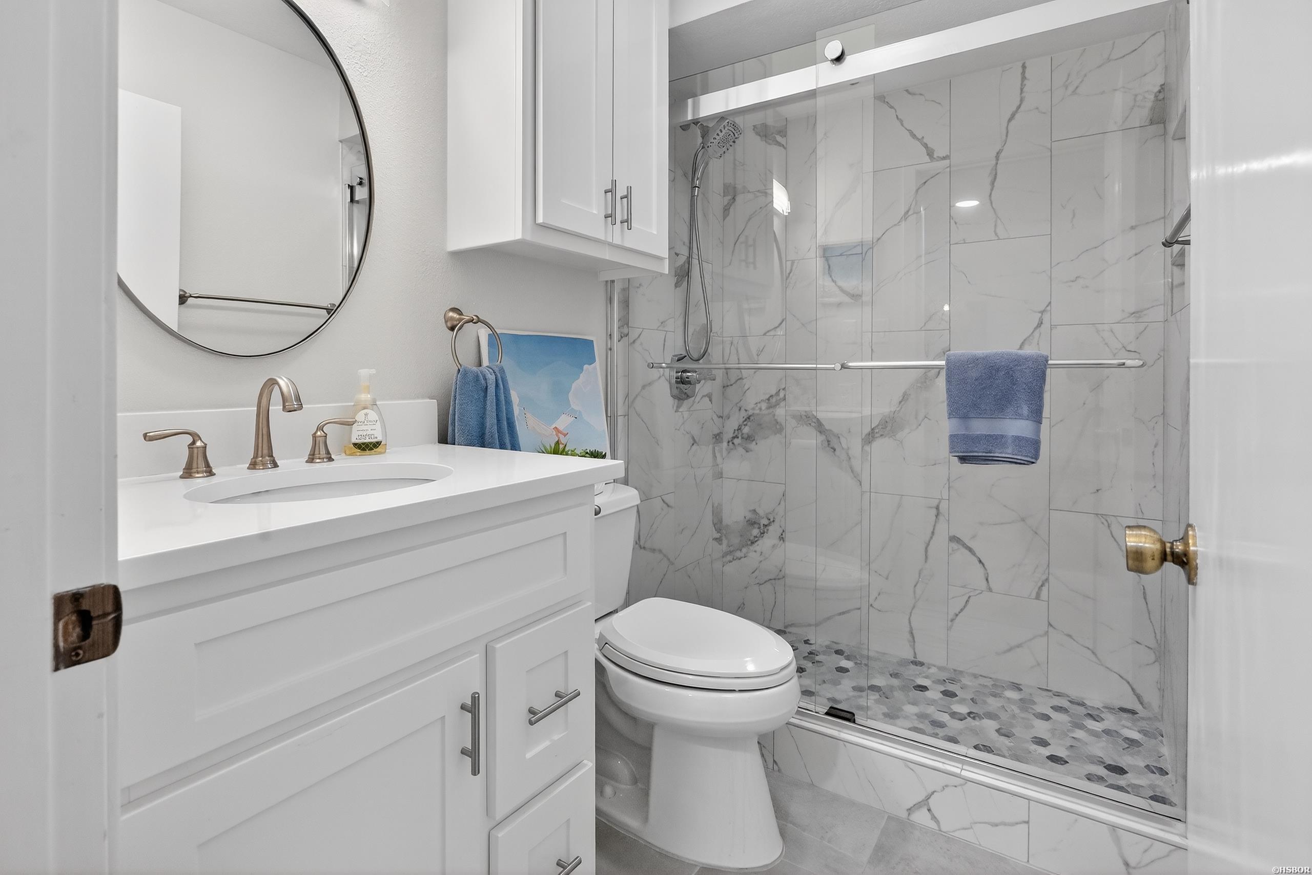 208 DAFFODIL Street Unit: B-1