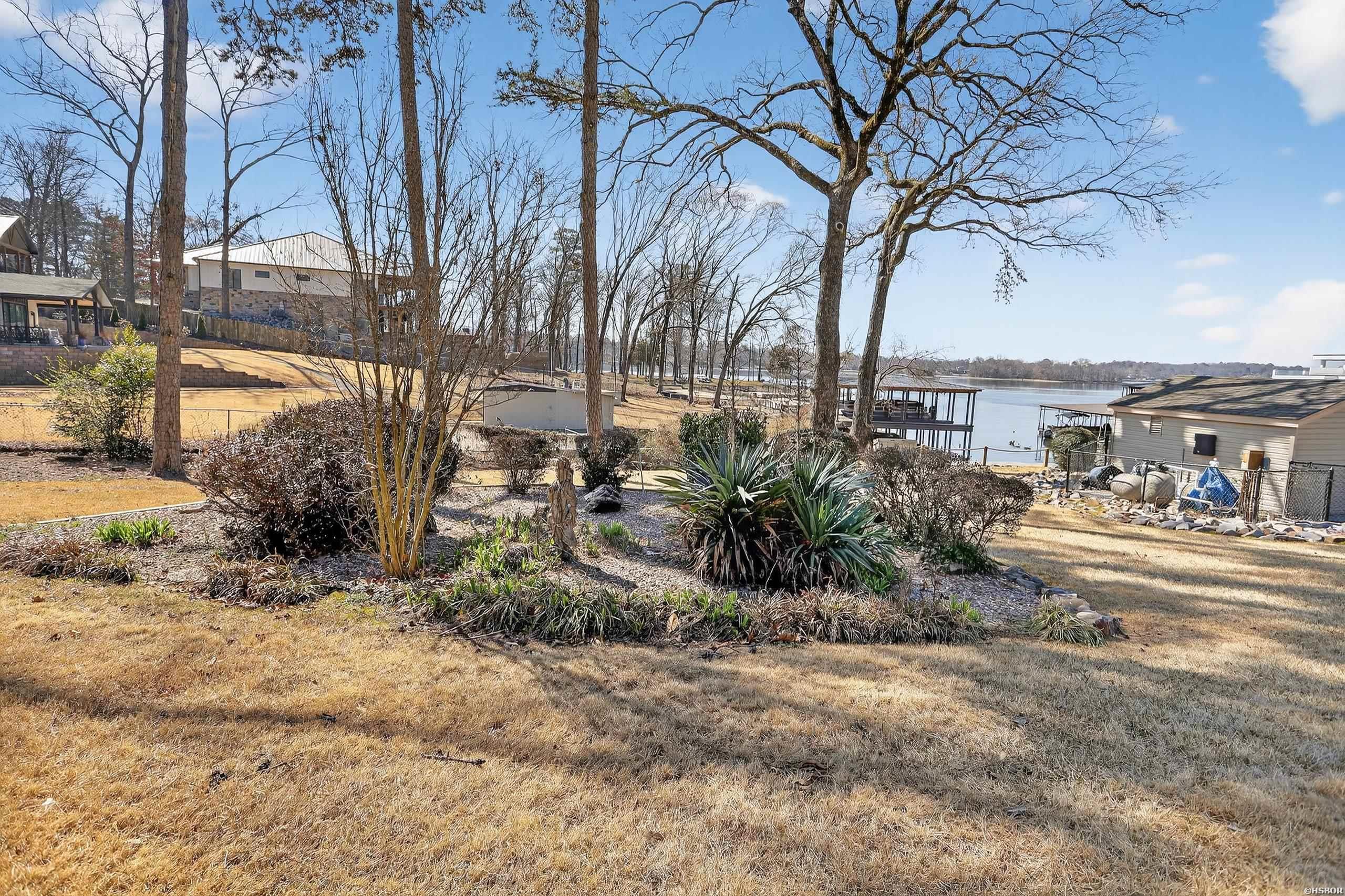 208 DAFFODIL Street Unit: B-1