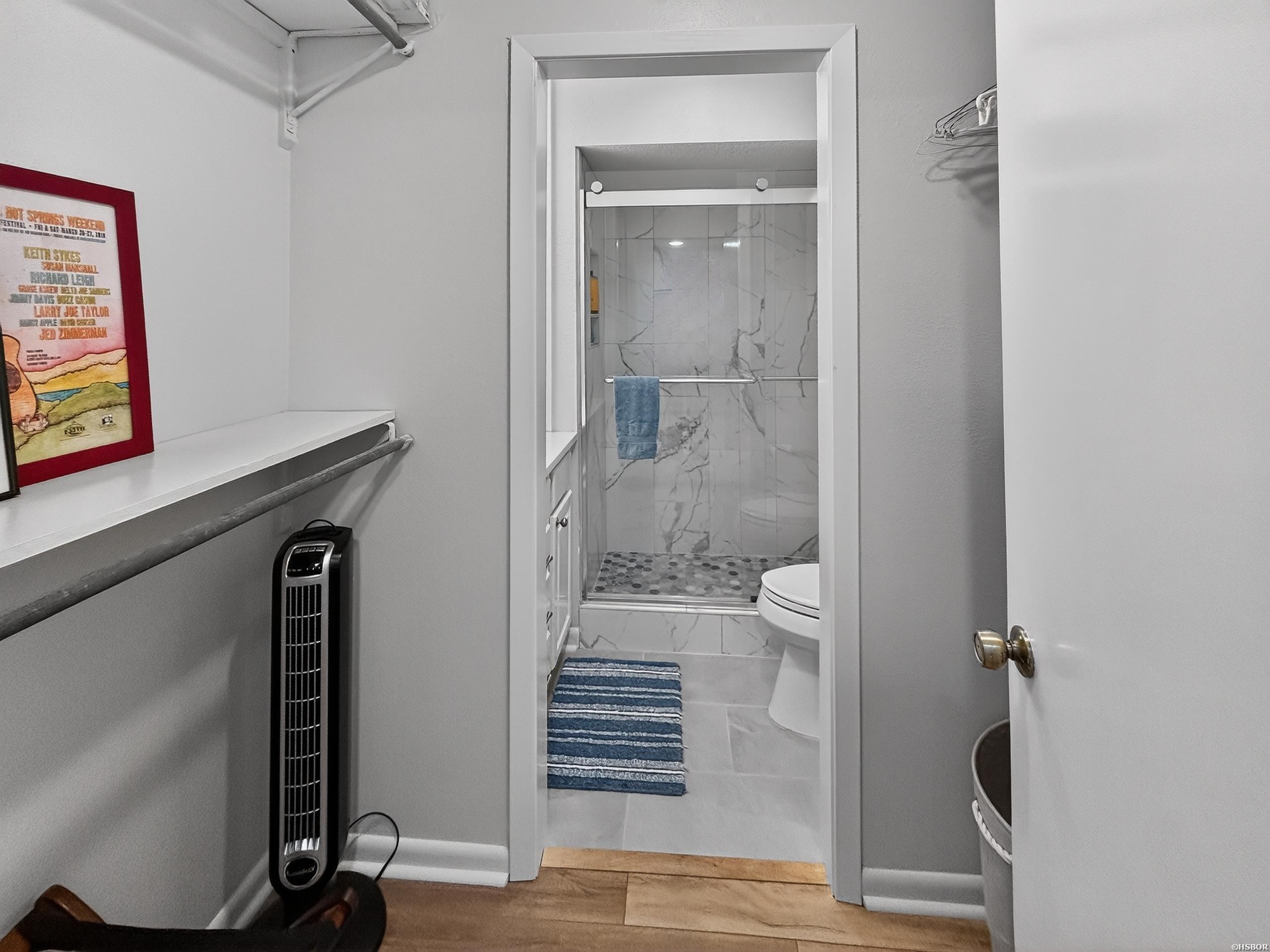 208 DAFFODIL Street Unit: B-1