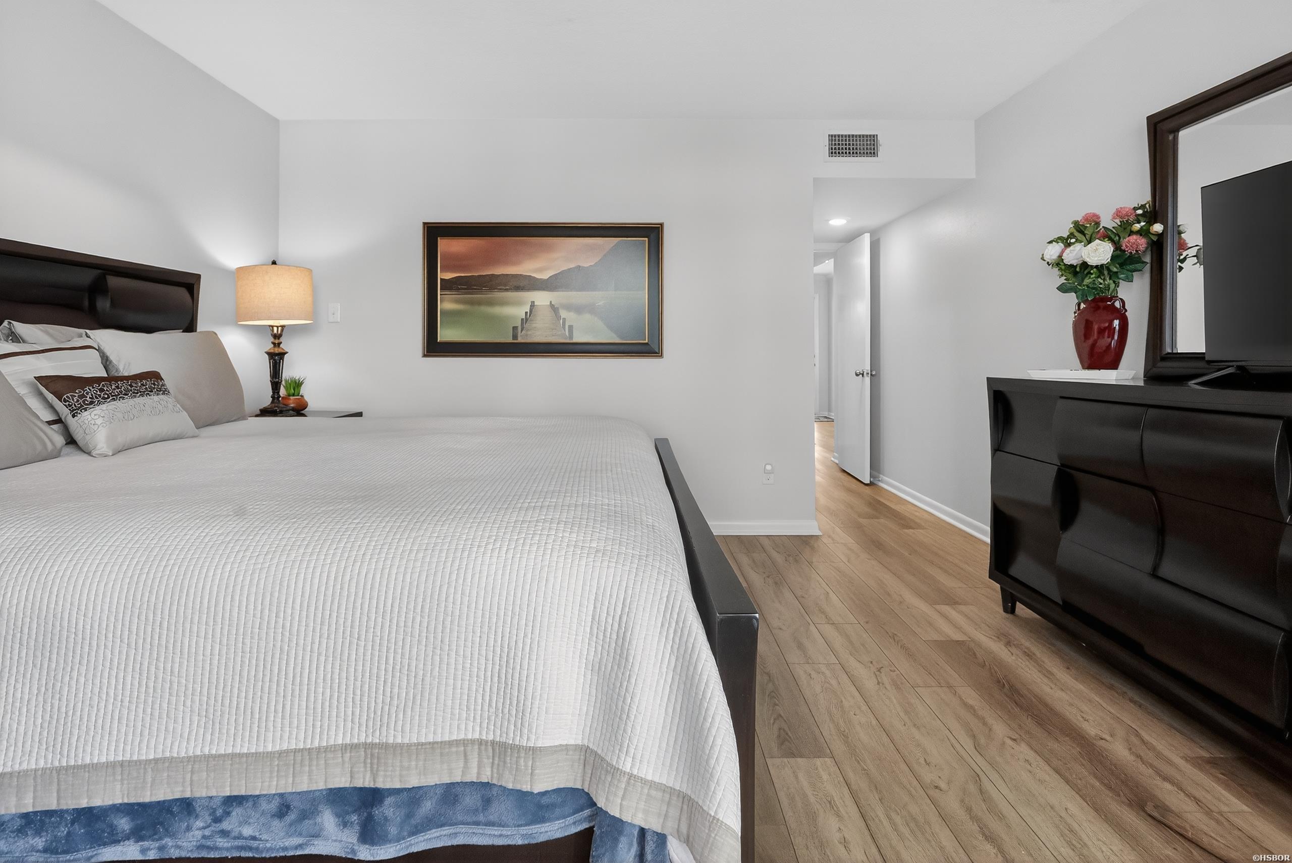 208 DAFFODIL Street Unit: B-1