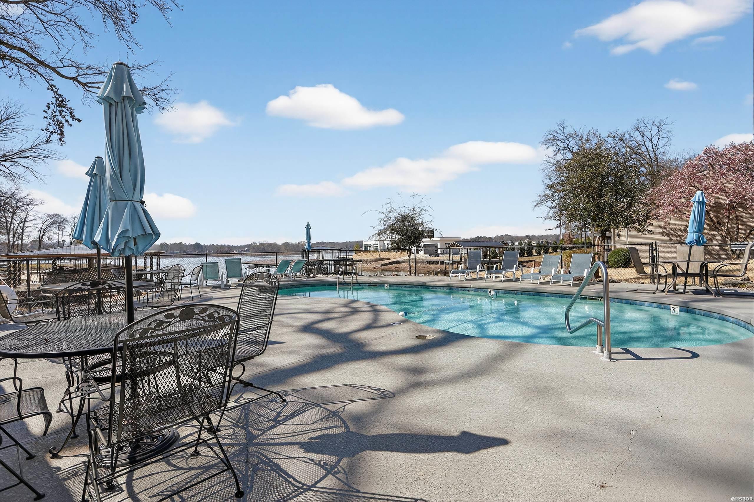 208 DAFFODIL Street Unit: B-1