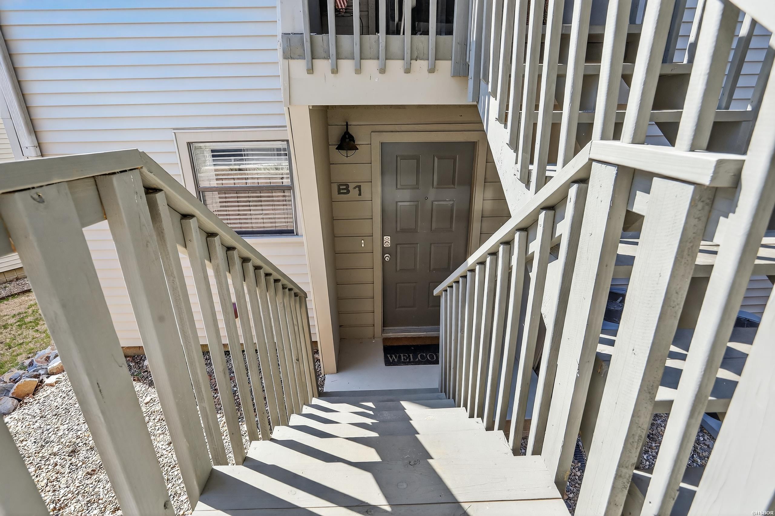 208 DAFFODIL Street Unit: B-1