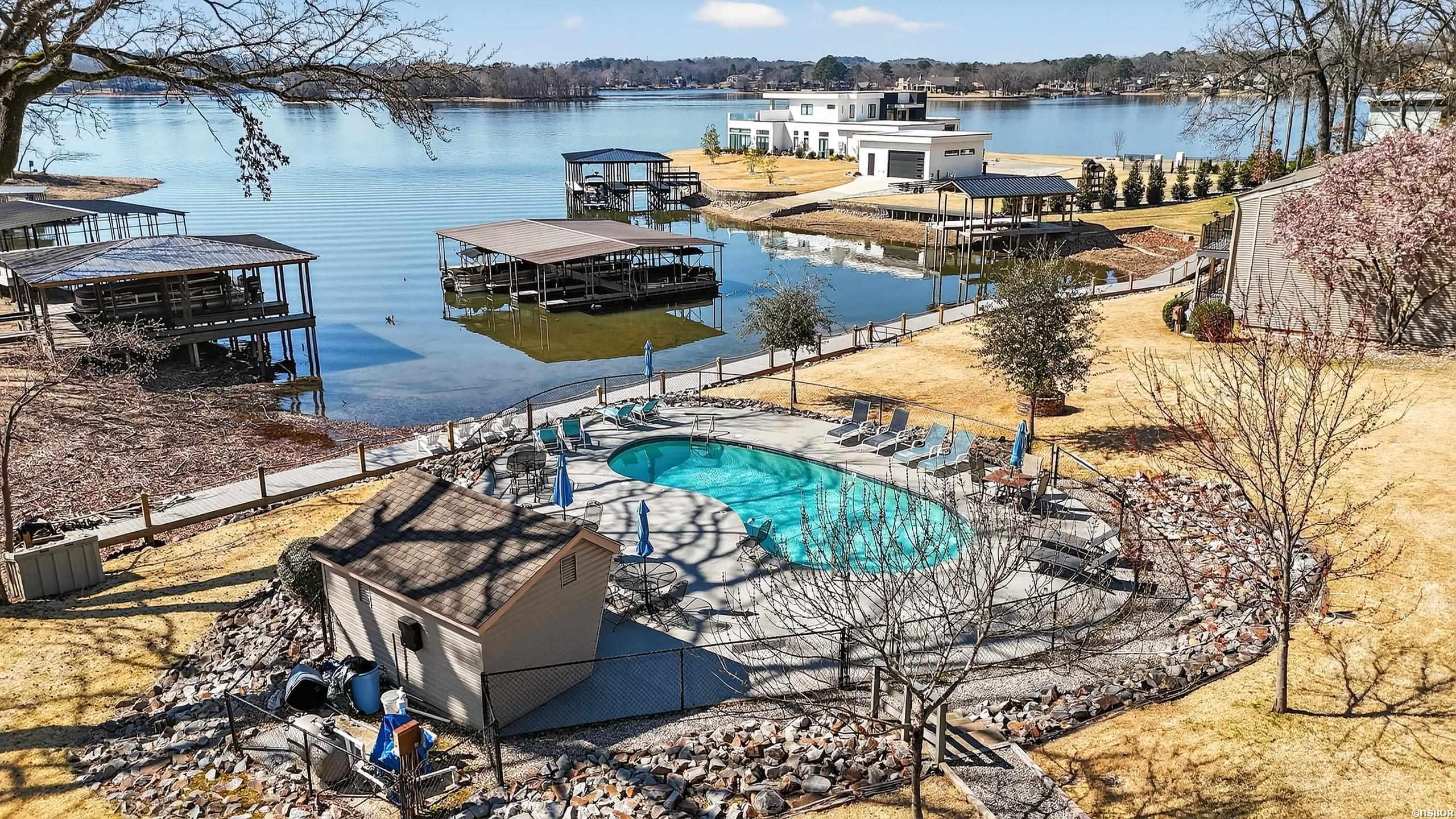 208 DAFFODIL Street Unit: B-1