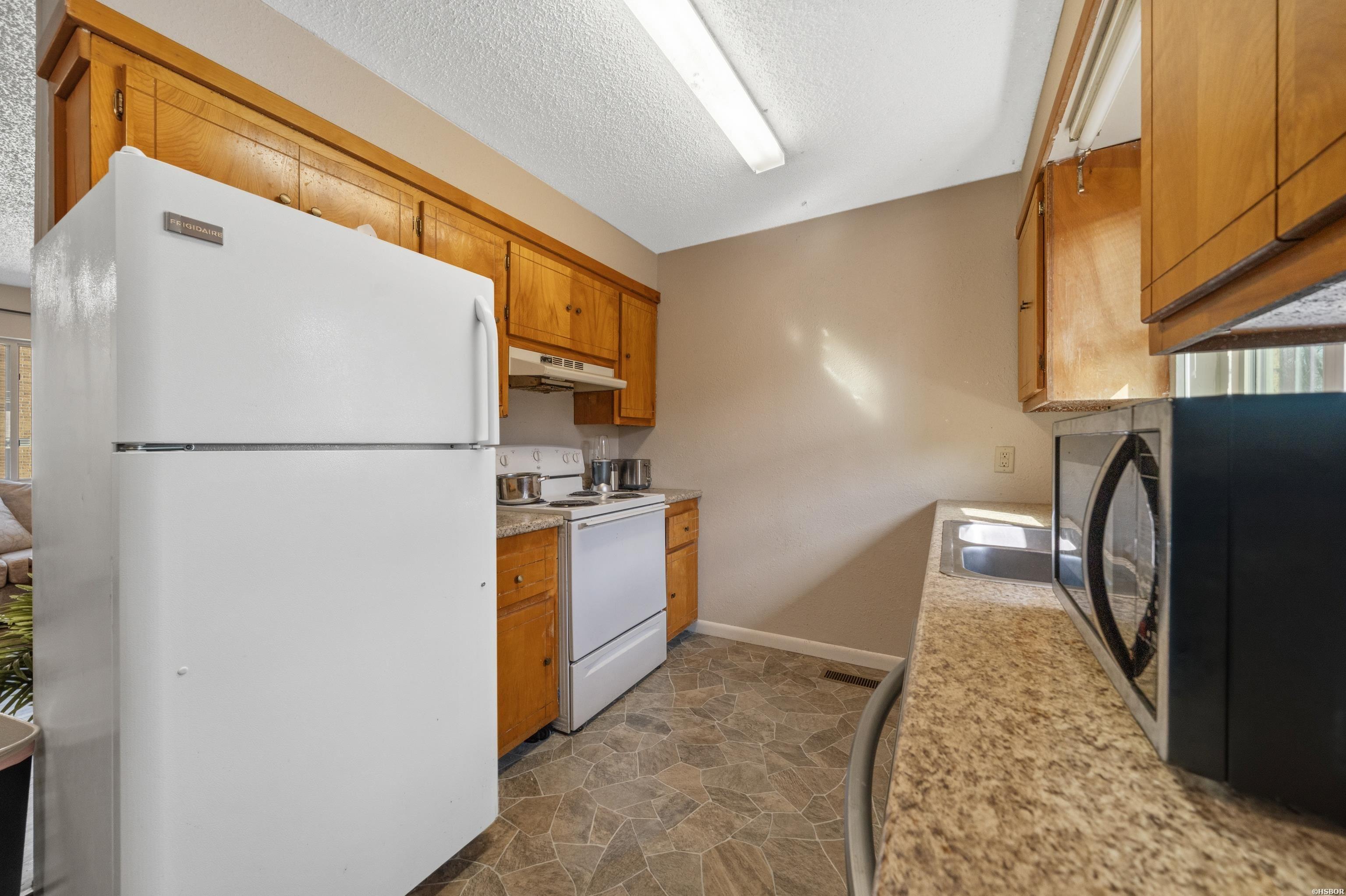 503 & 505 S PATTERSON