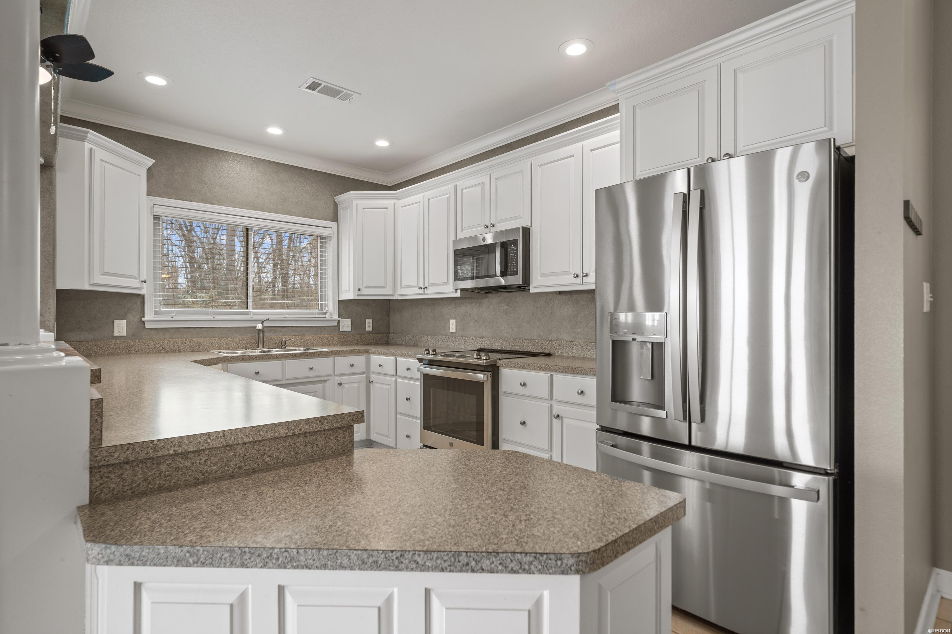 518 AMITY Road Unit: I6