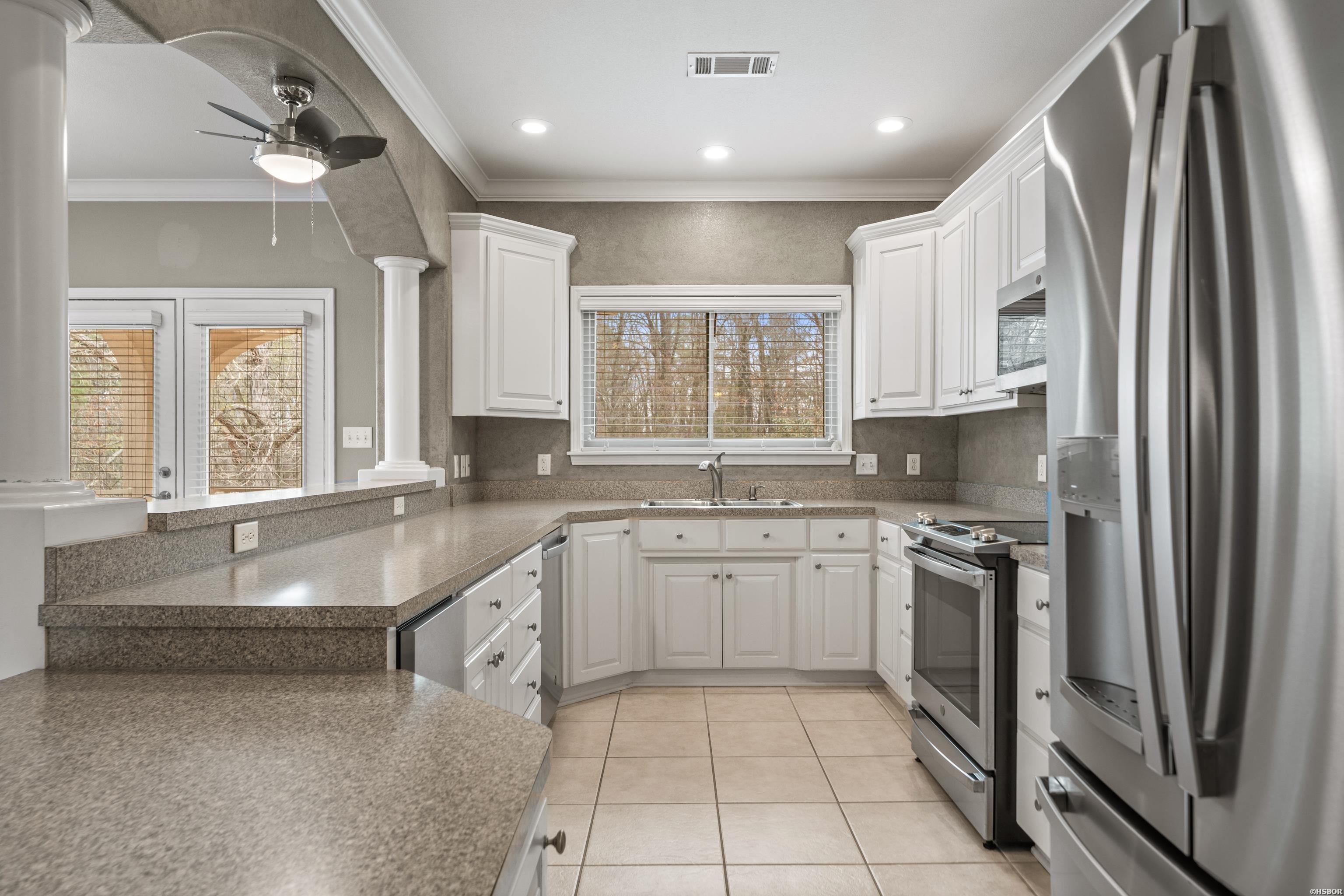 518 AMITY Road Unit: I6