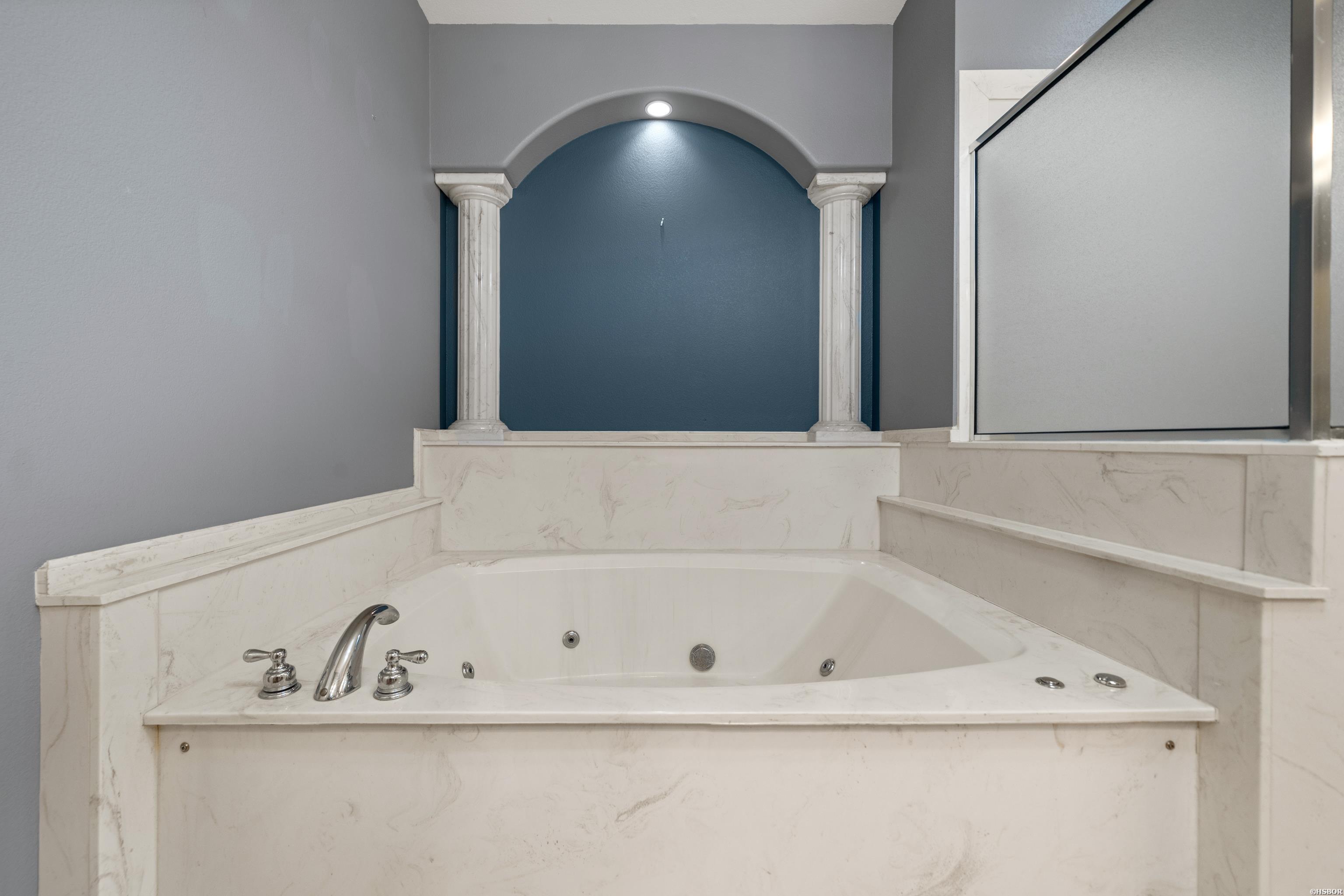 518 AMITY Road Unit: I6