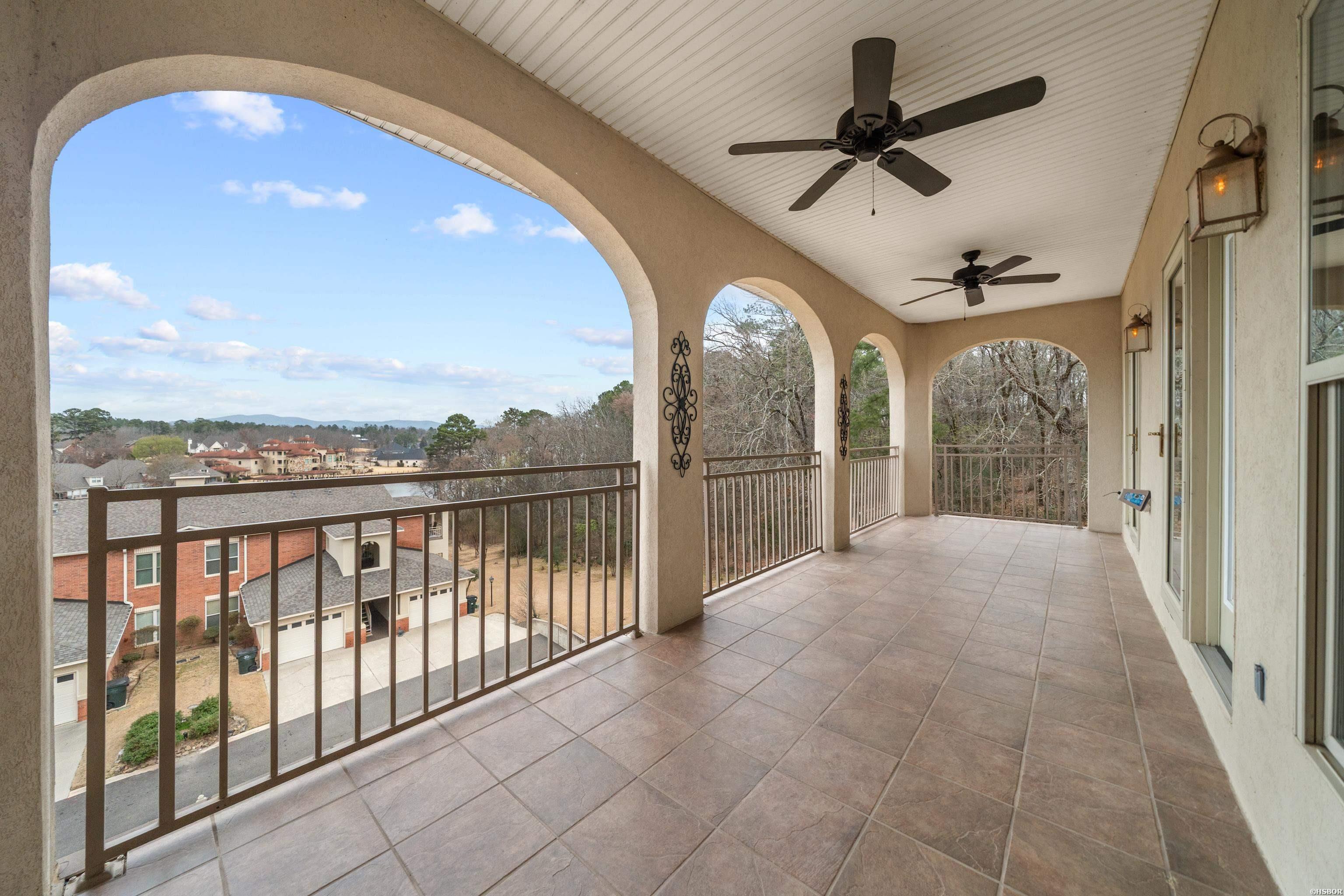 518 AMITY Road Unit: I6