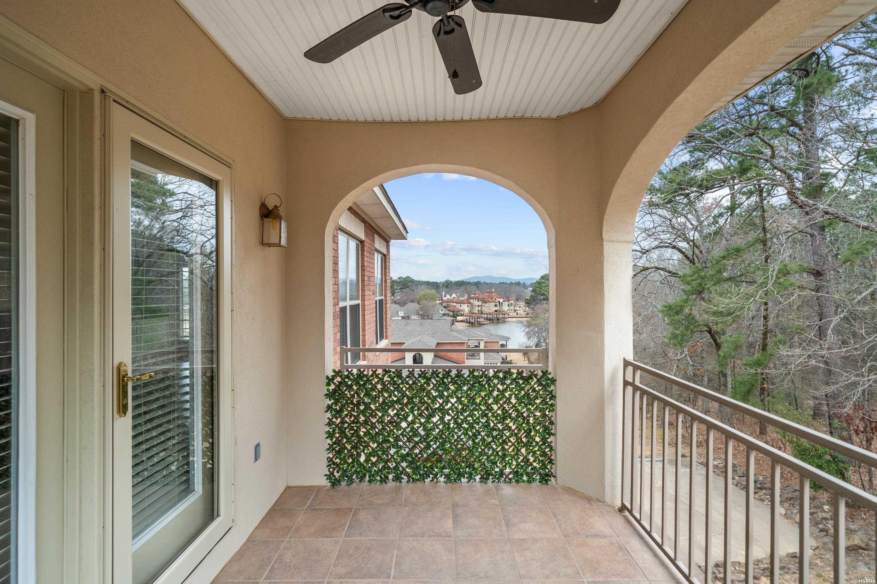 518 AMITY Road Unit: I6