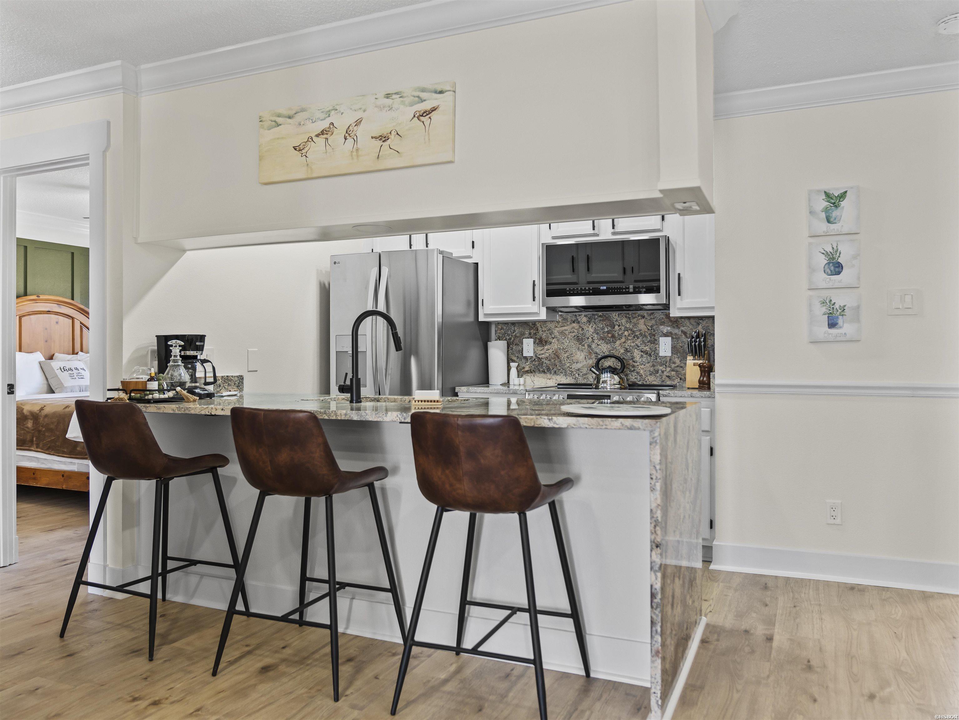 5371 CENTRAL Avenue Unit: 6F