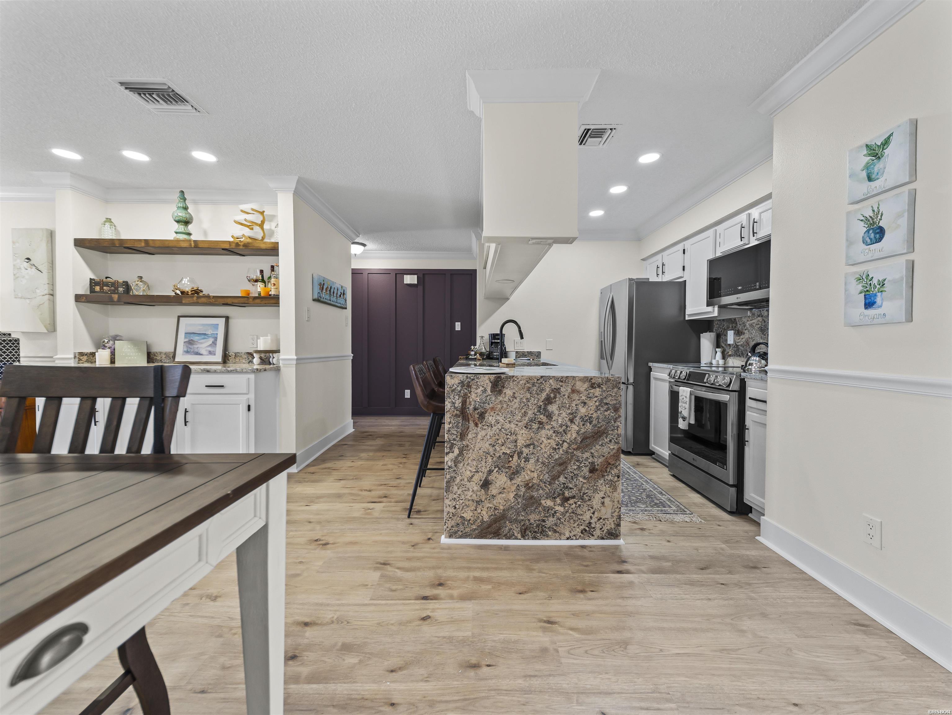 5371 CENTRAL Avenue Unit: 6F