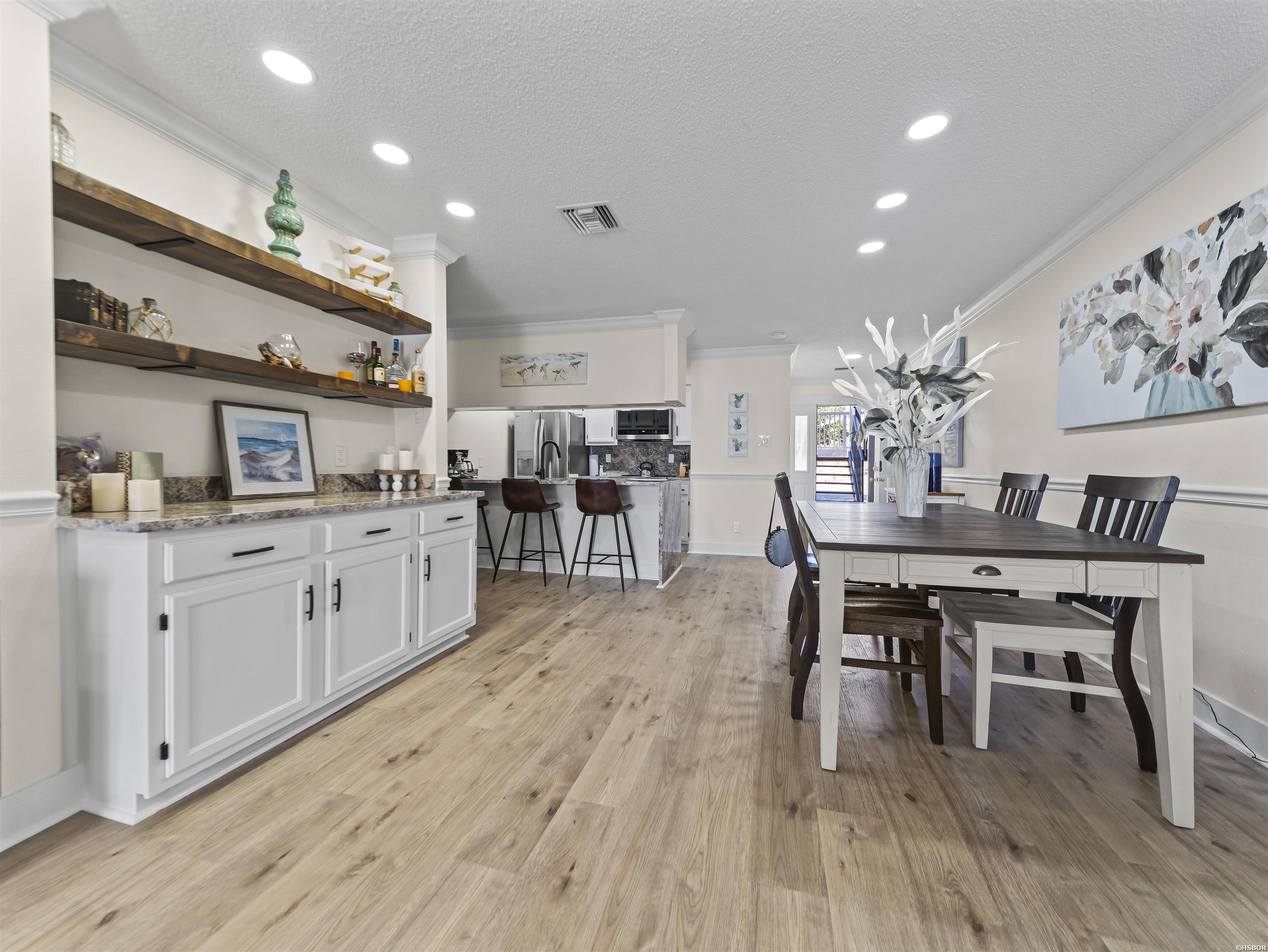 5371 CENTRAL Avenue Unit: 6F