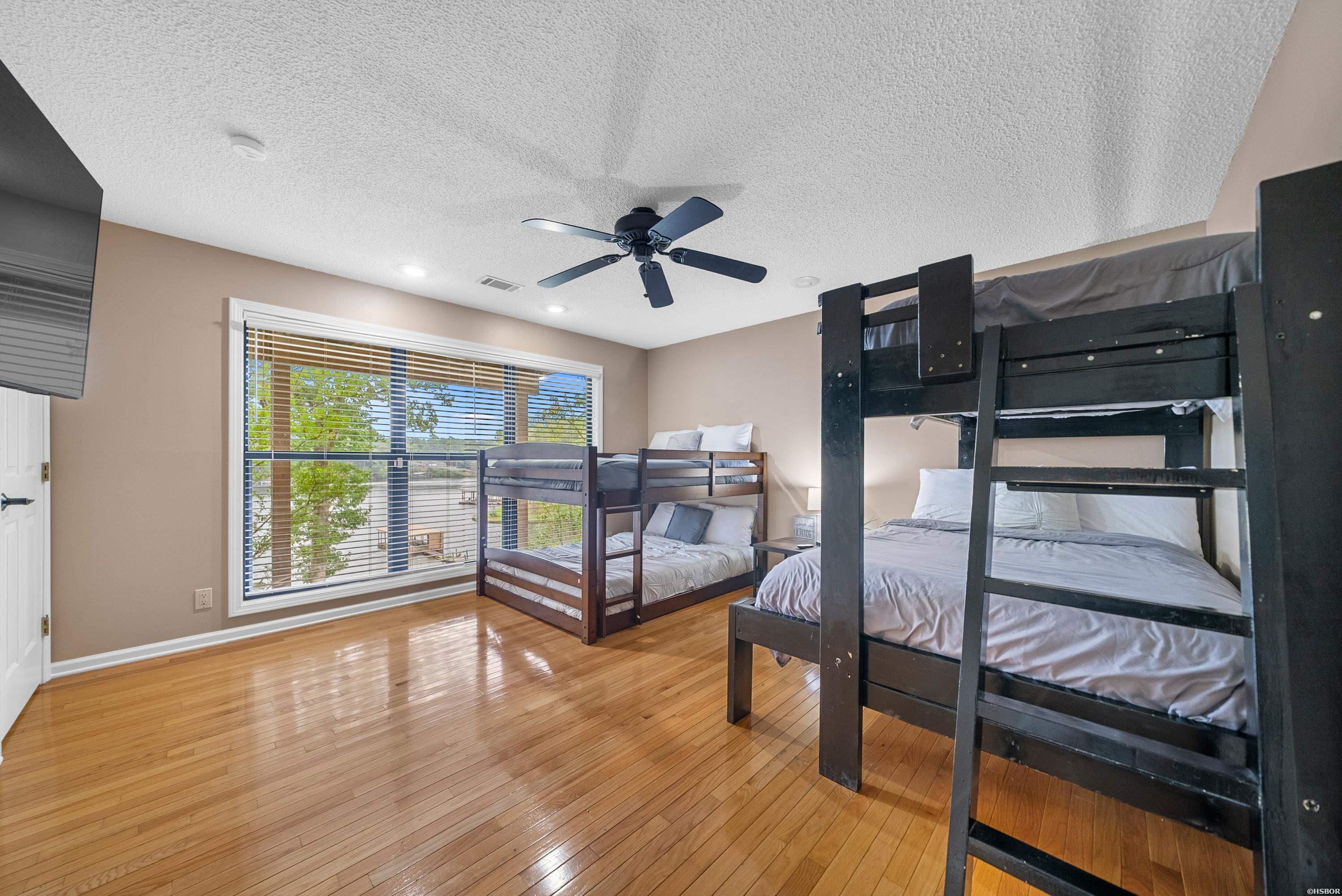 110 SILVERWOOD Terrace