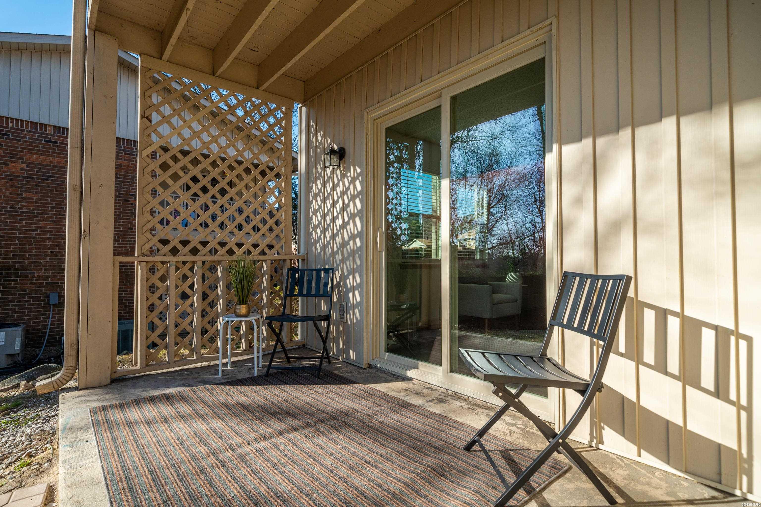 160 COOPER Street Unit: 17B