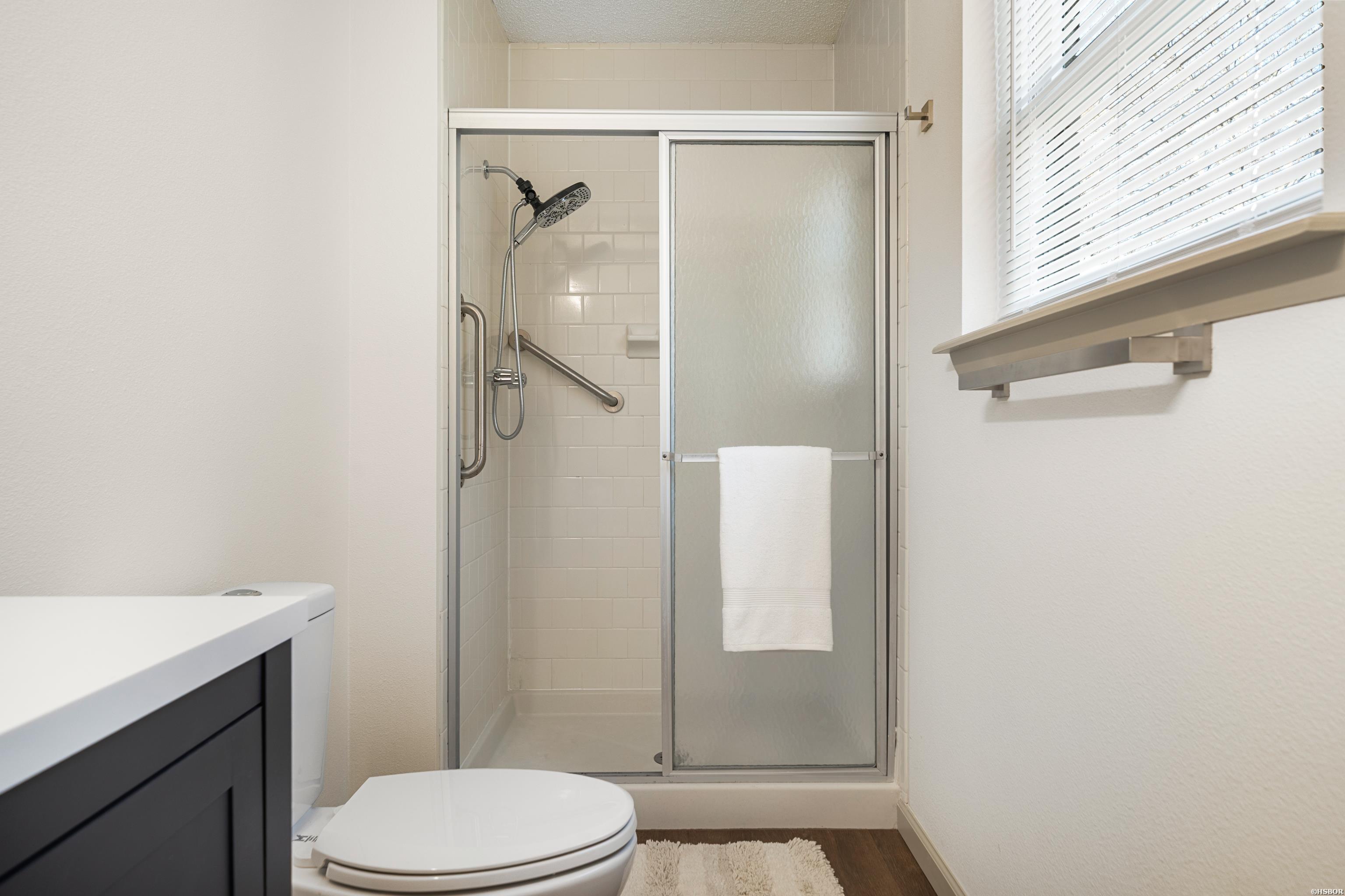 160 COOPER Street Unit: 17B