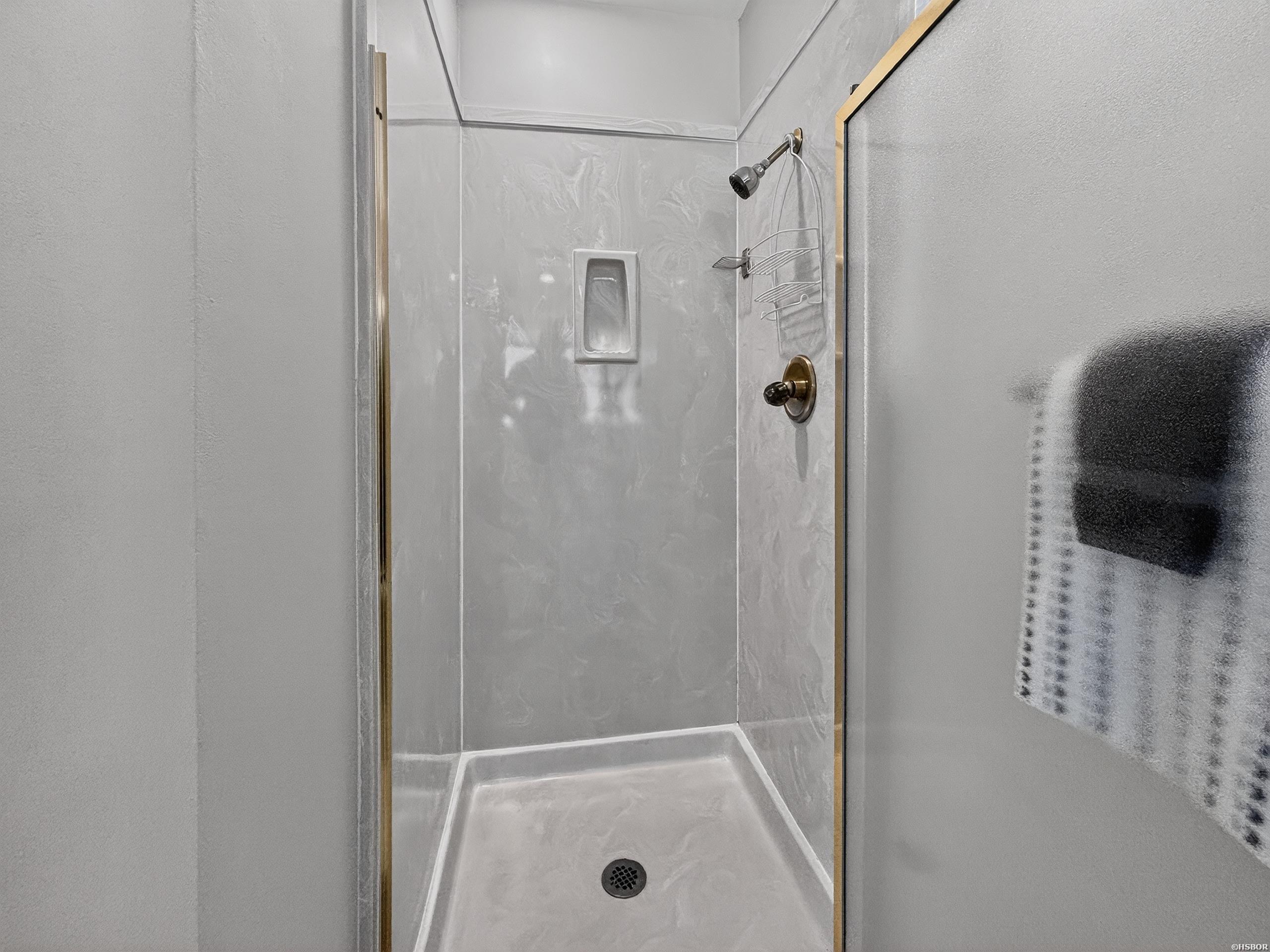 101 LONG ISLAND Drive Unit: 1001