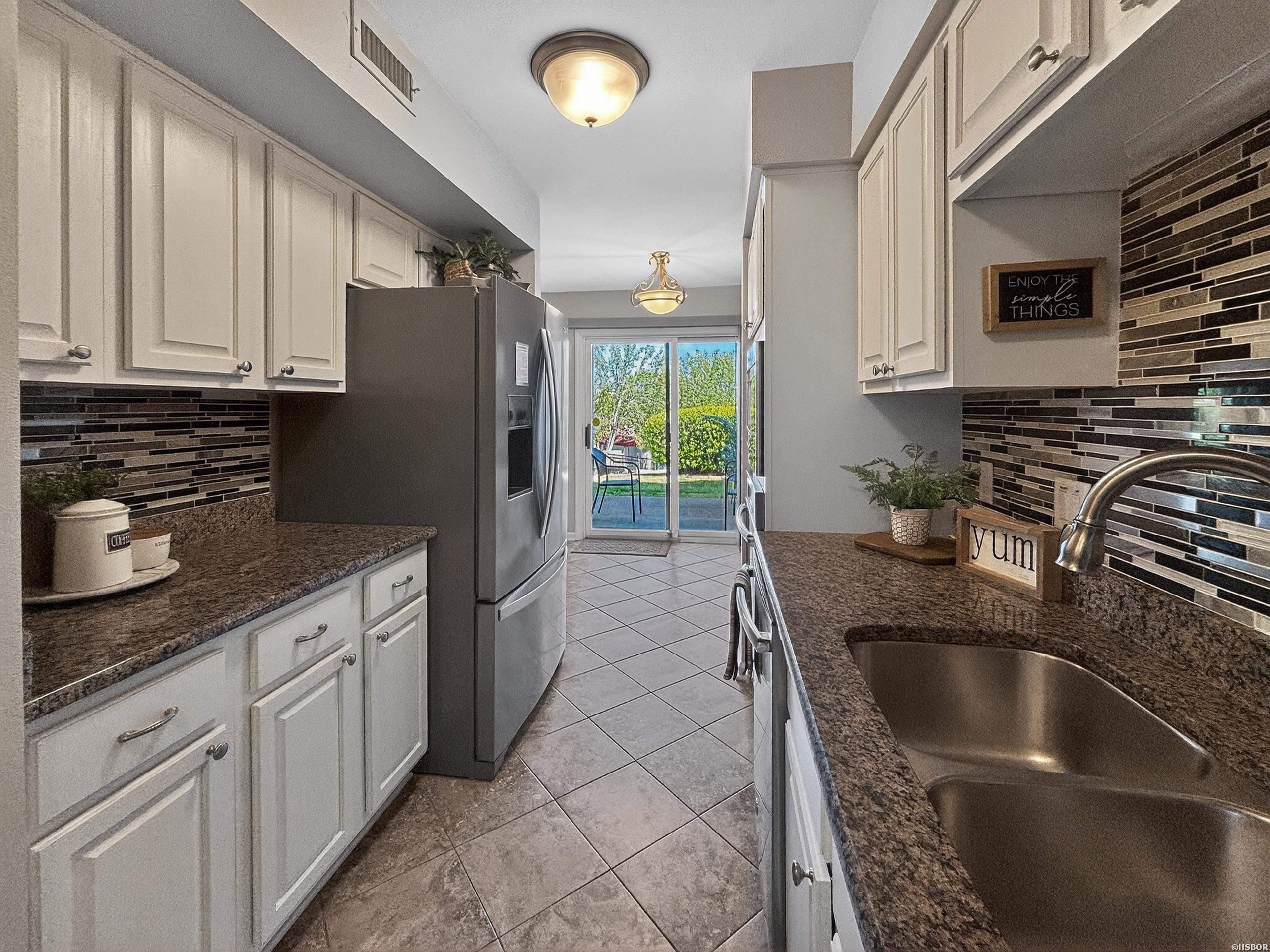 101 LONG ISLAND Drive Unit: 1001