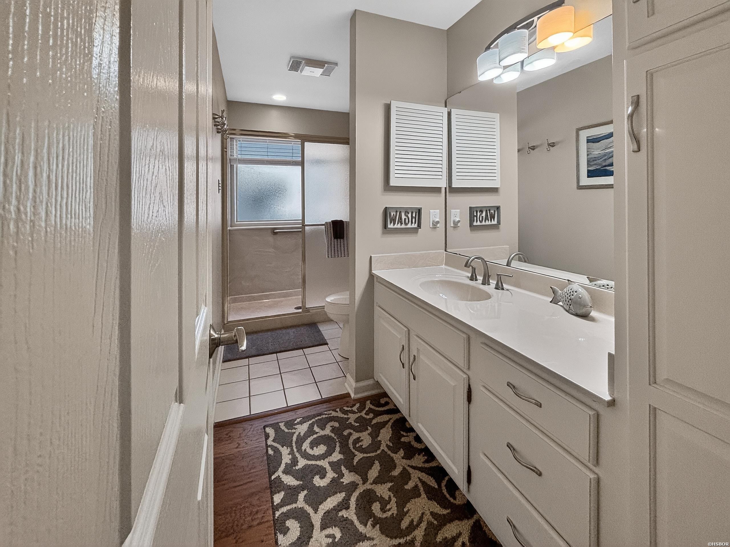 101 LONG ISLAND Drive Unit: 1001