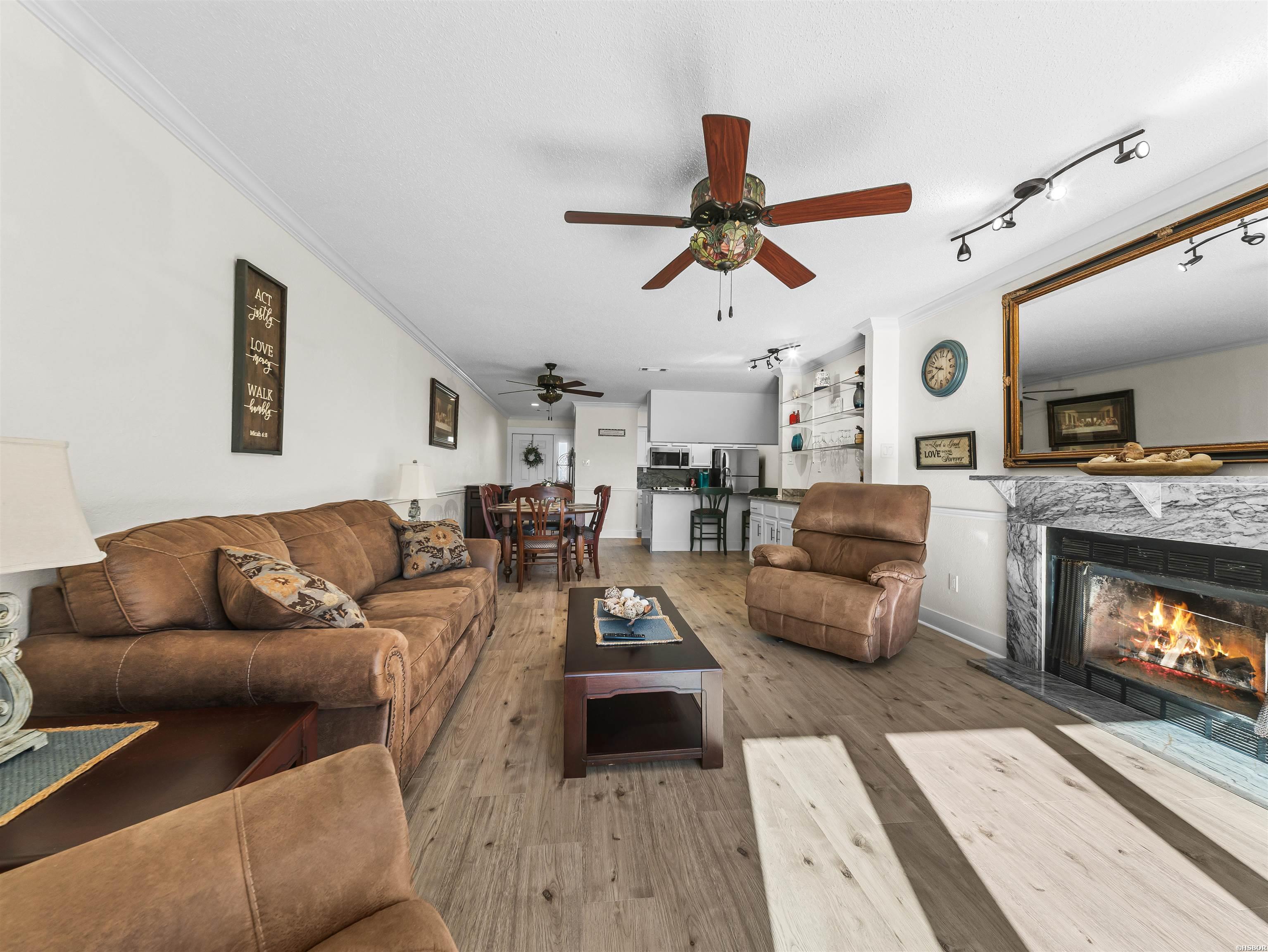 5371 CENTRAL Avenue Unit: 1C