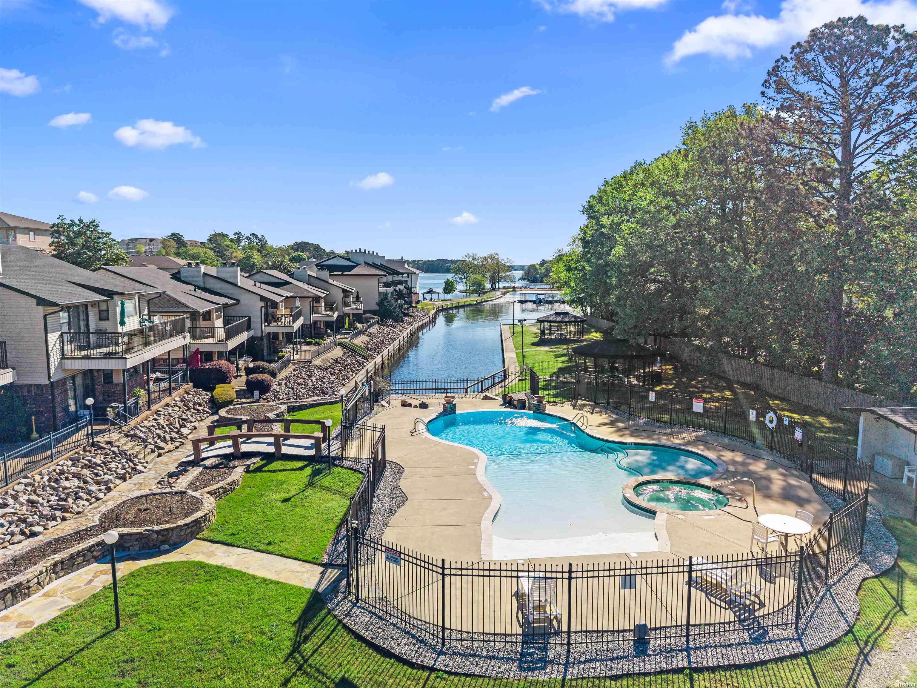 5371 CENTRAL Avenue Unit: 1C