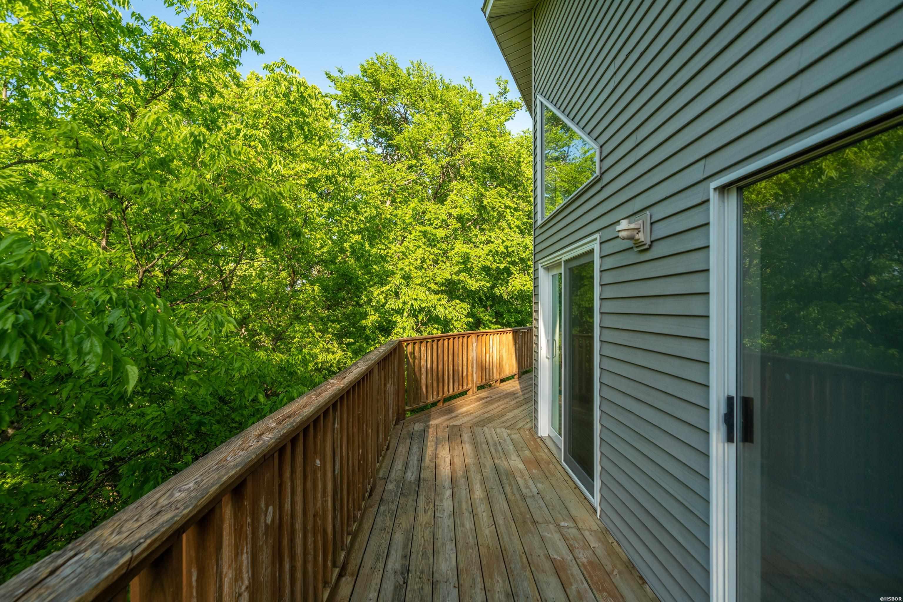 124 LEES LANDING