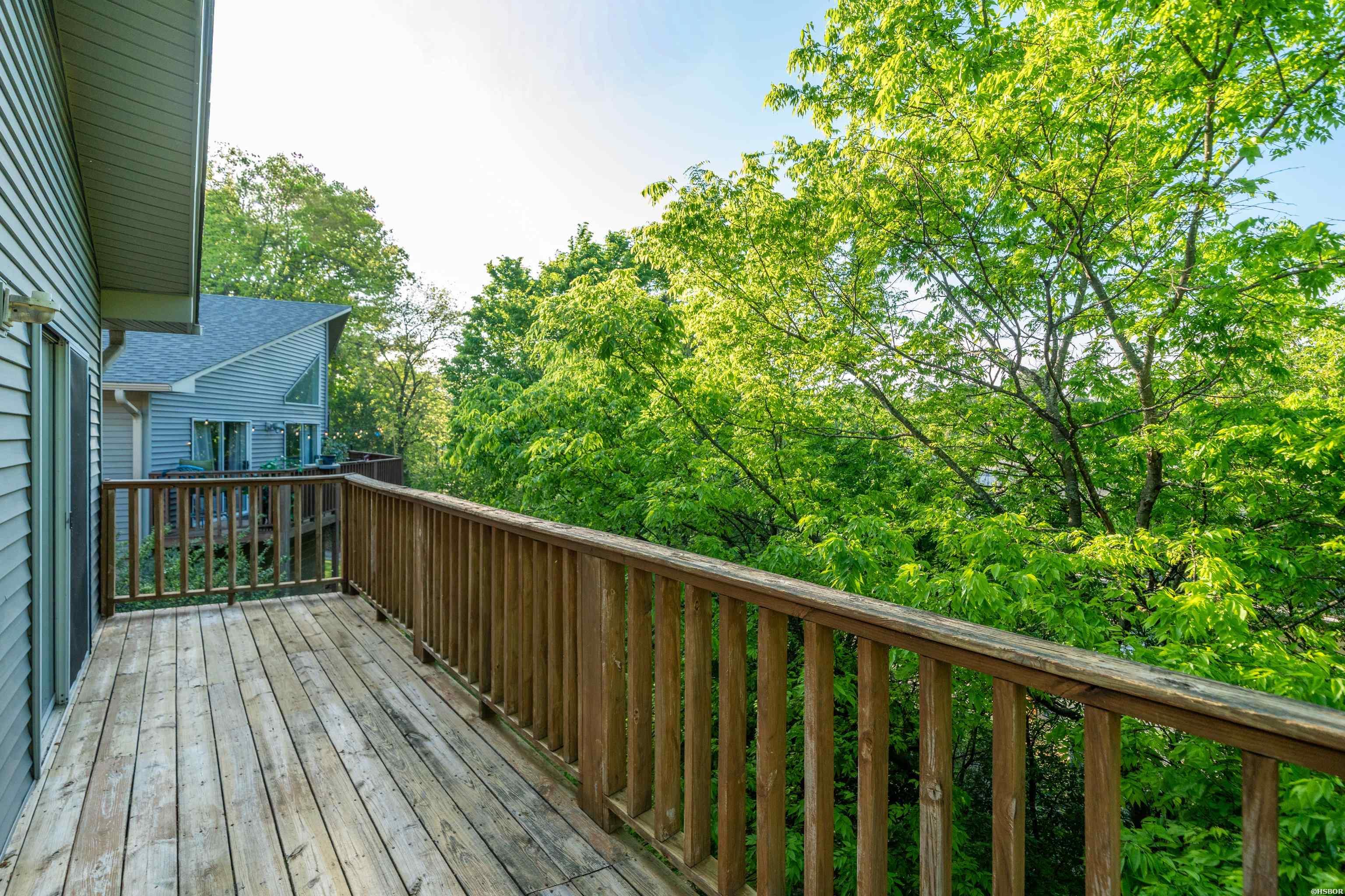 124 LEES LANDING