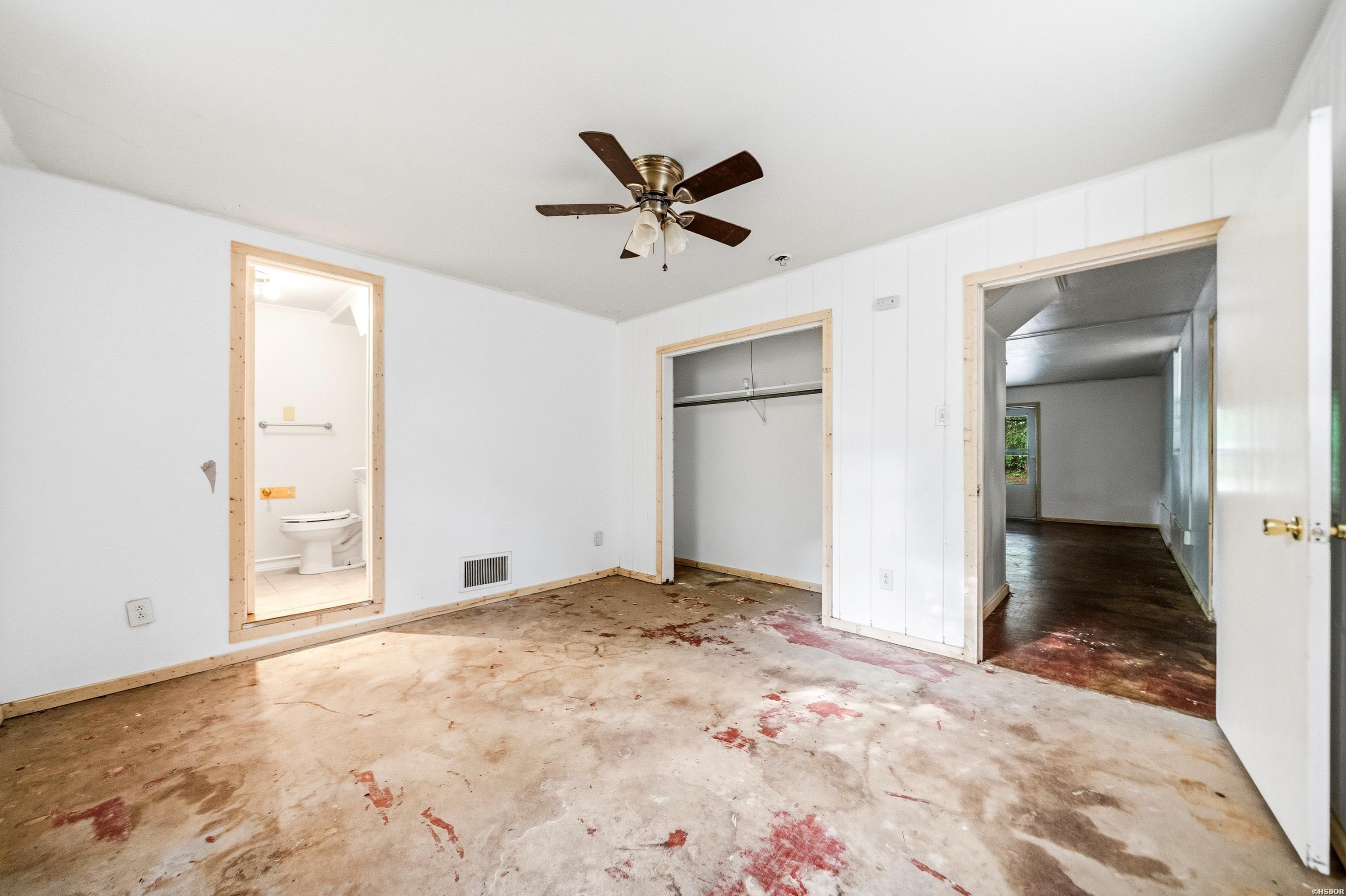 104 FRUITWOOD Street