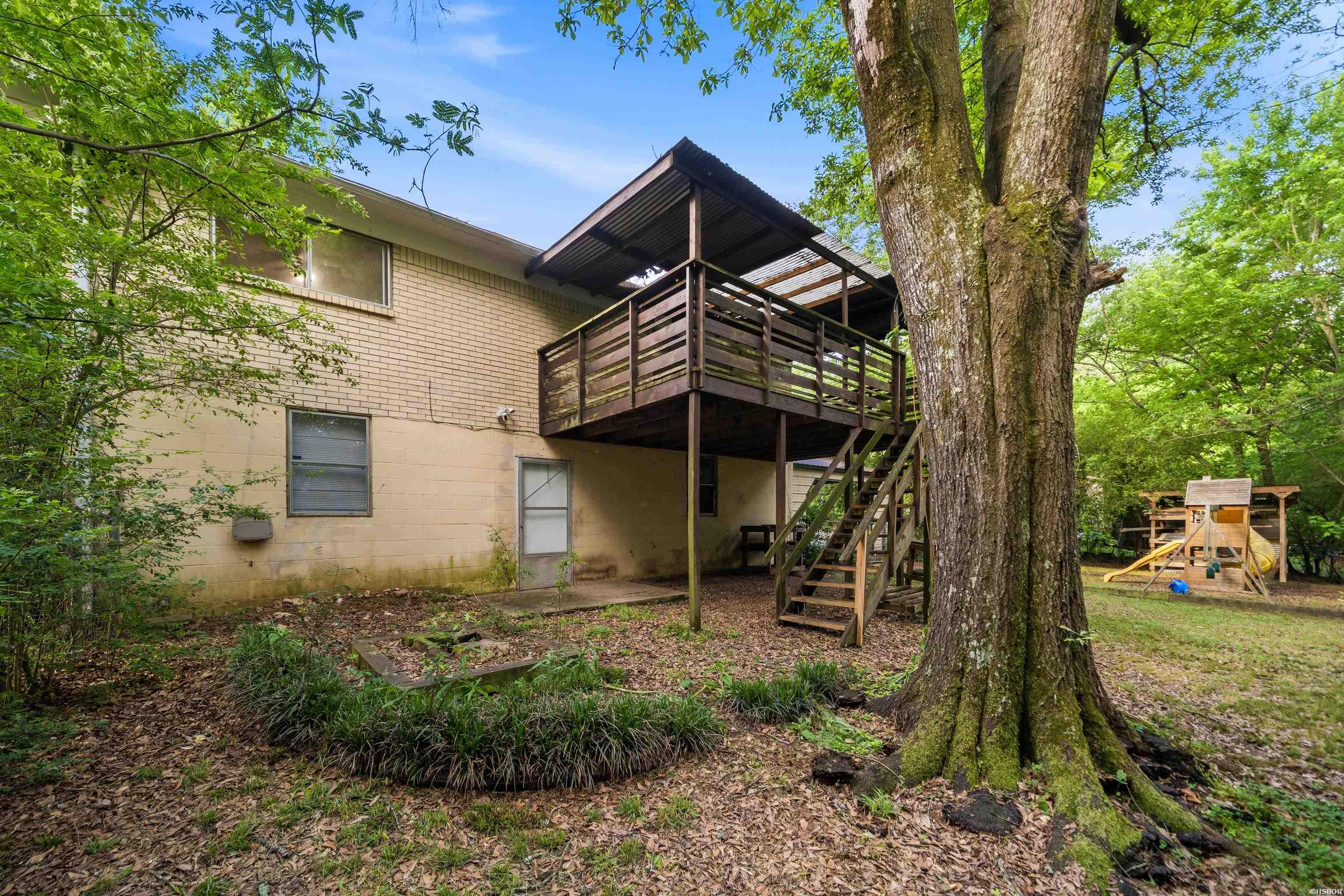 104 FRUITWOOD Street