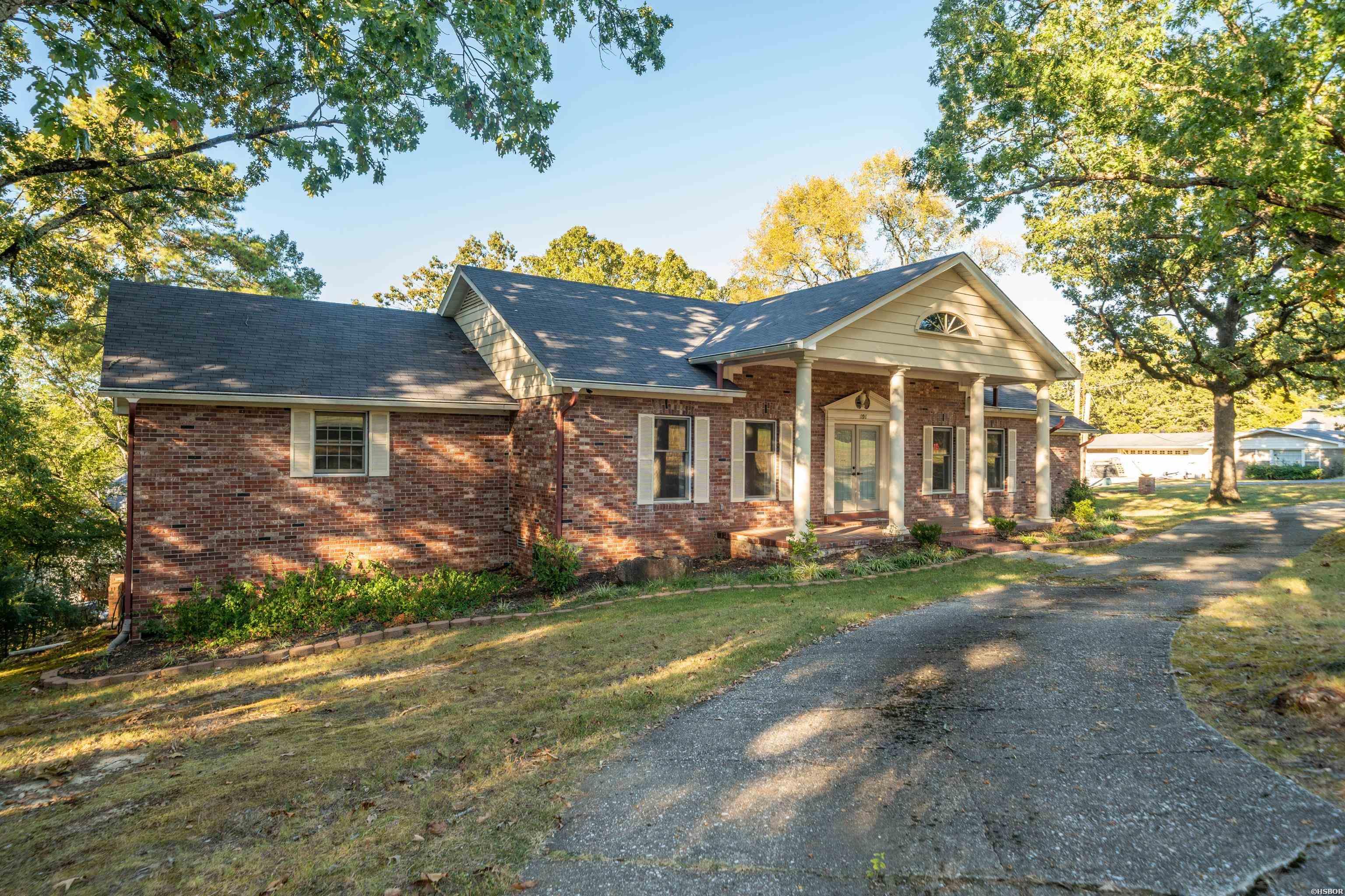 191 TAYLOR Place