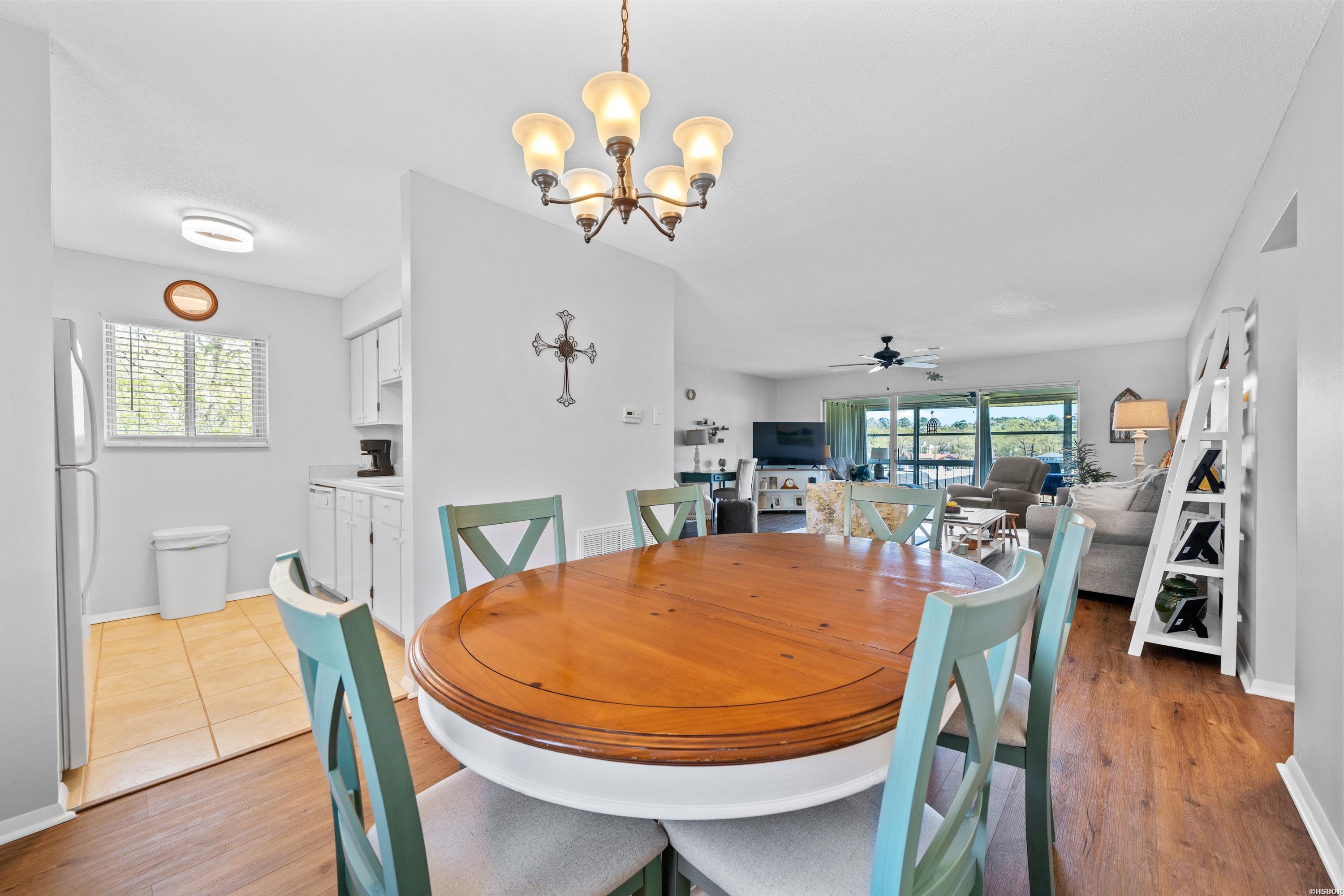 1135 TWIN POINTS Road