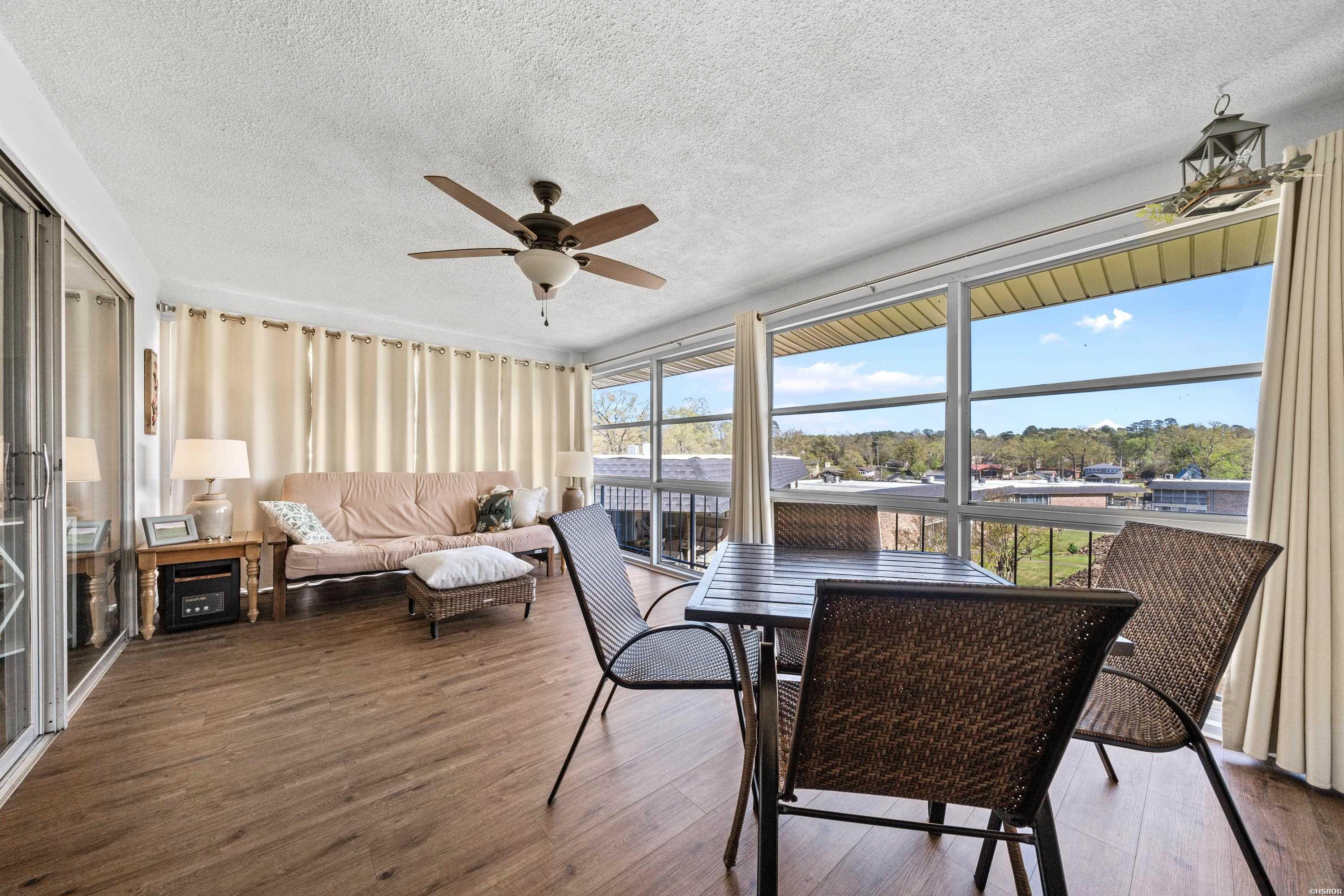 1135 TWIN POINTS Road