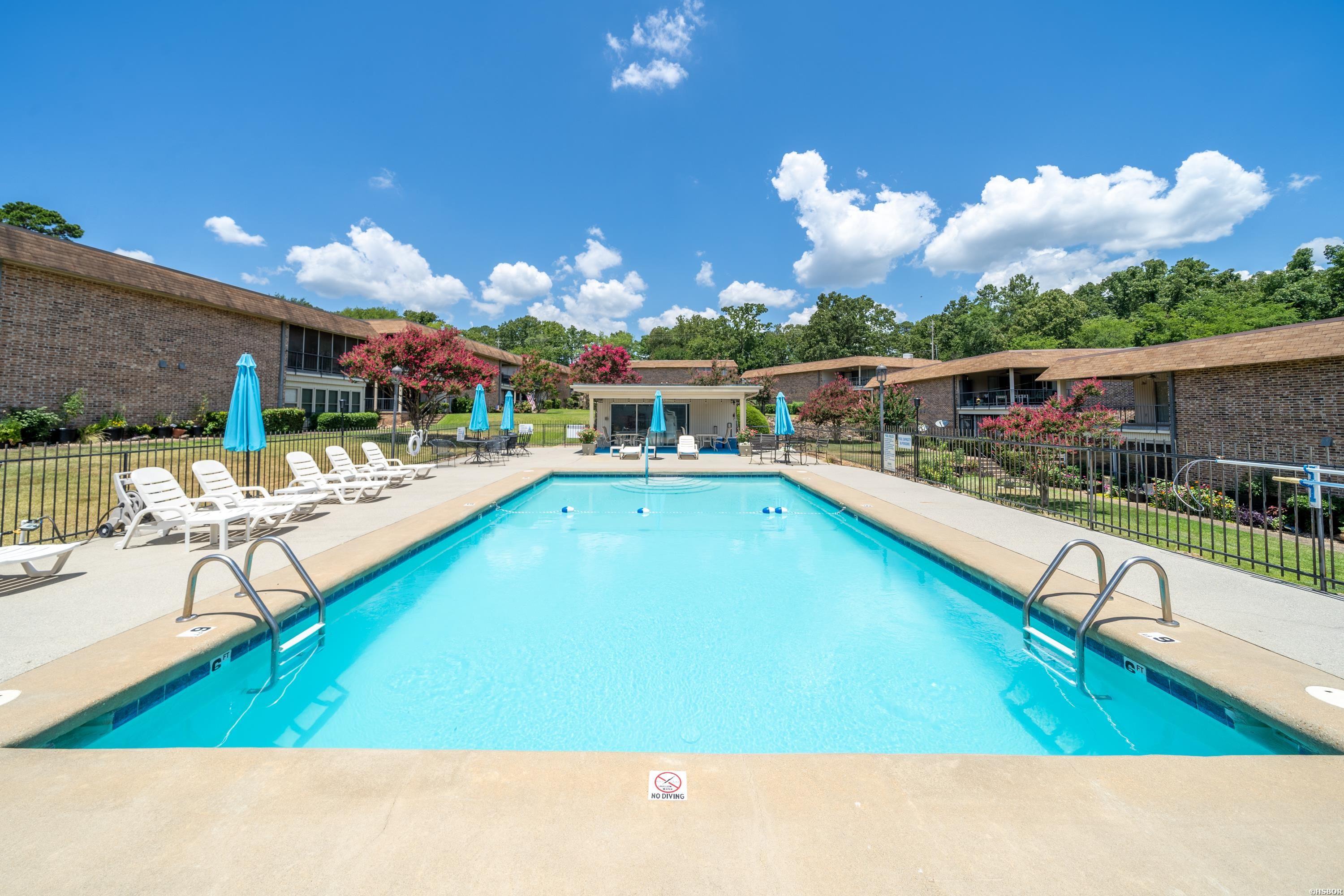 1135 TWIN POINTS Road