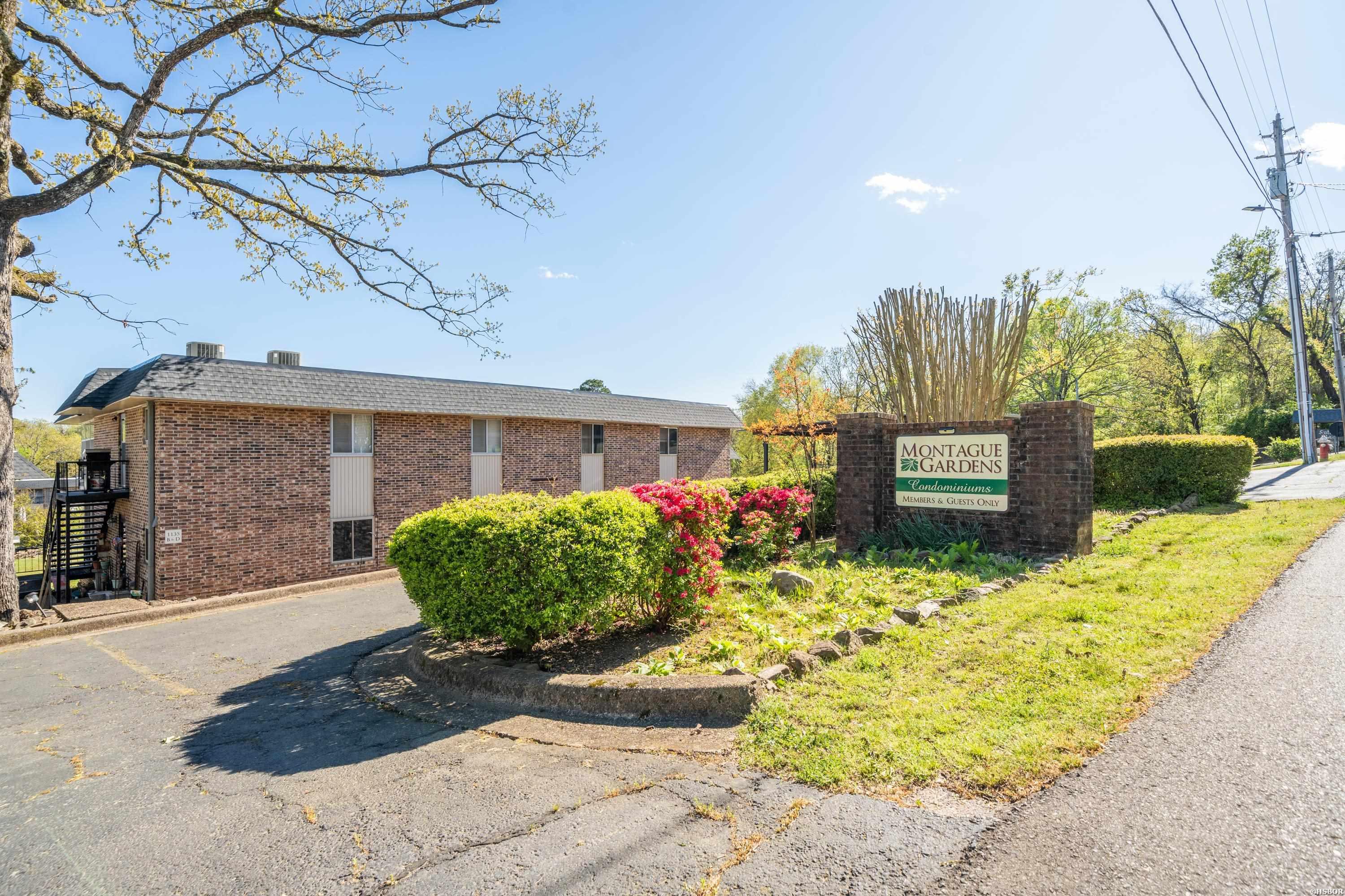 1135 TWIN POINTS Road